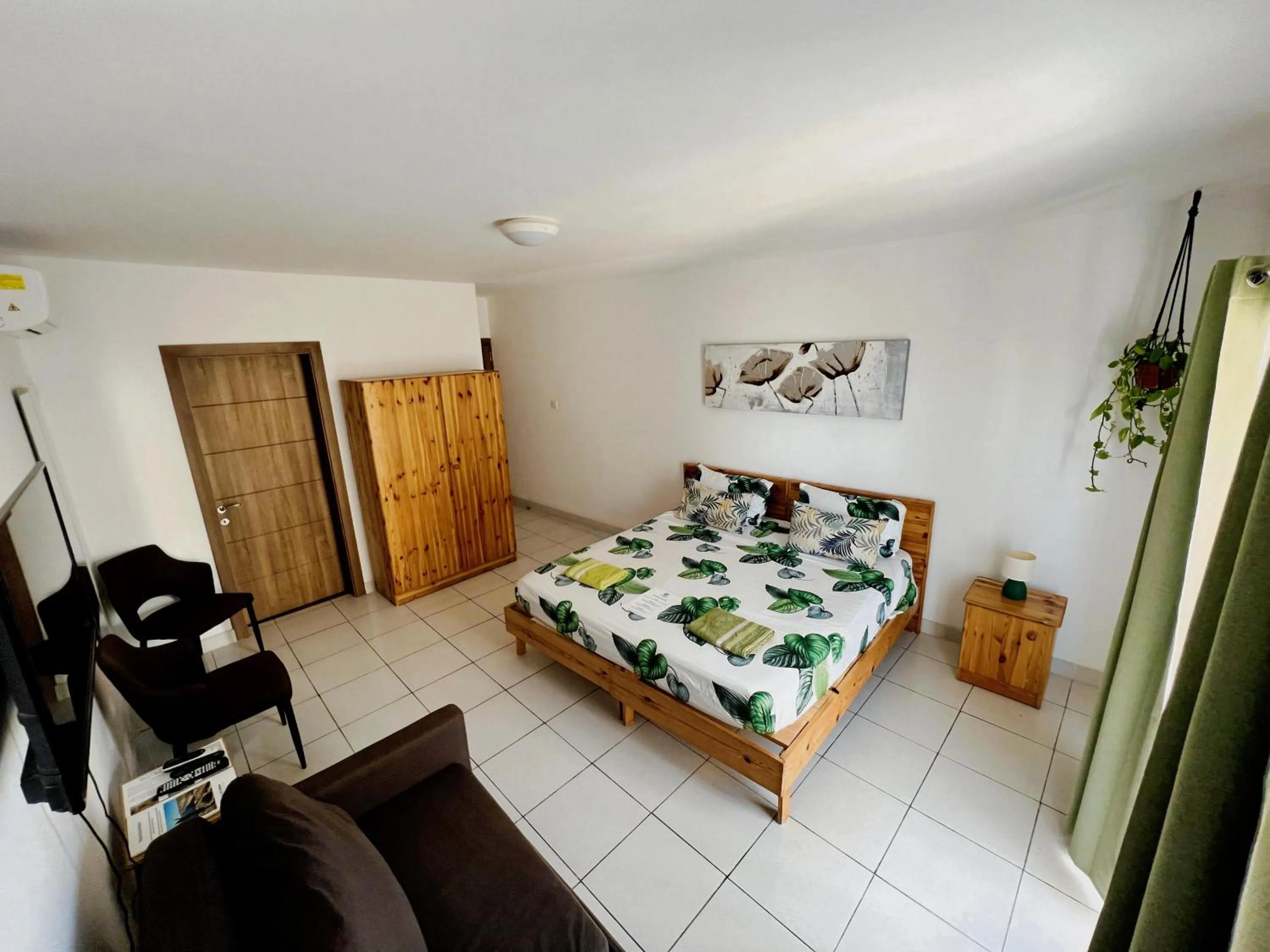 Bedroom, Bed in All Nations Holiday Home