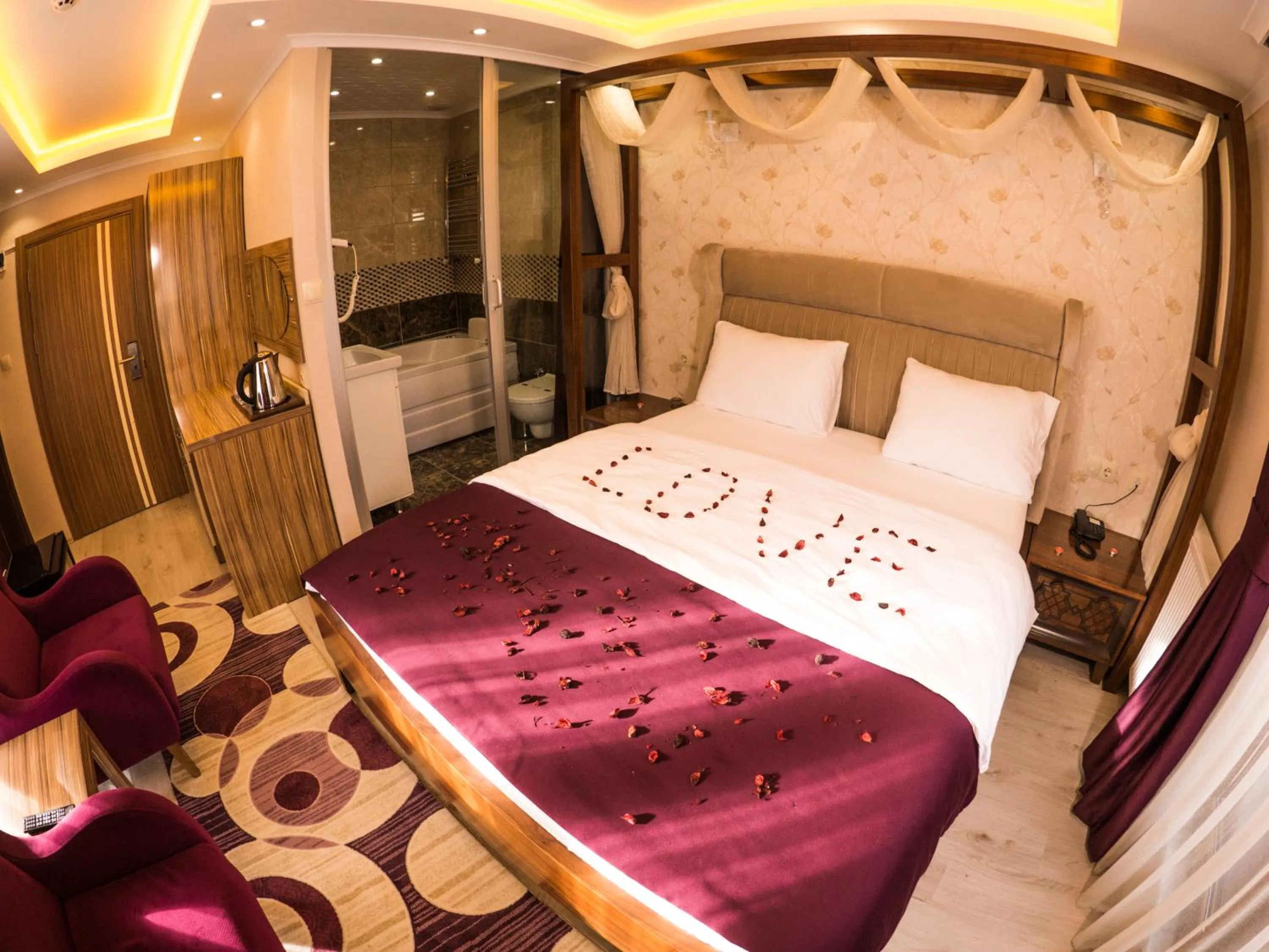 Bed in Elif Inan Hotel