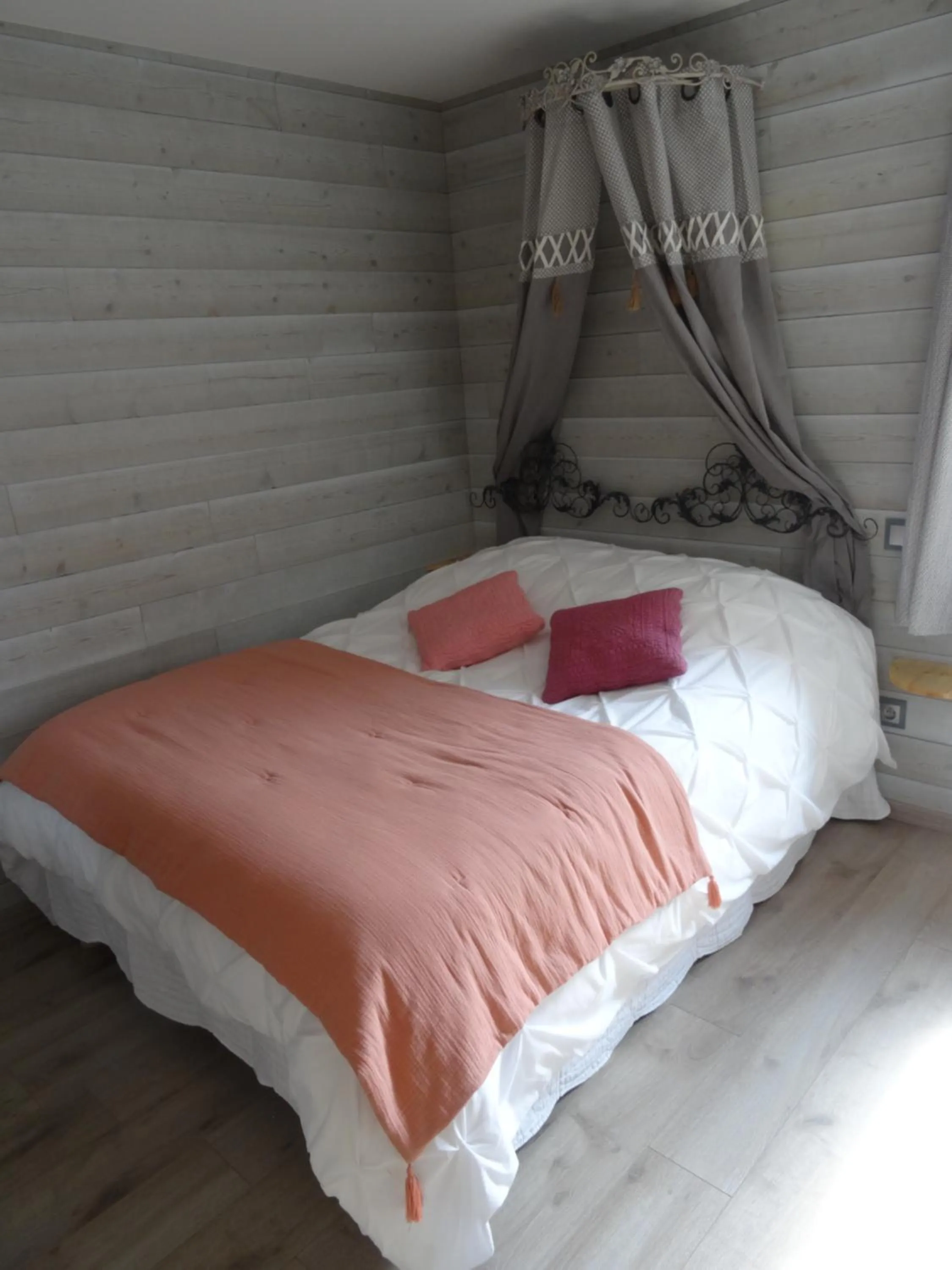 Bed in LA BELLE D'ANTAN