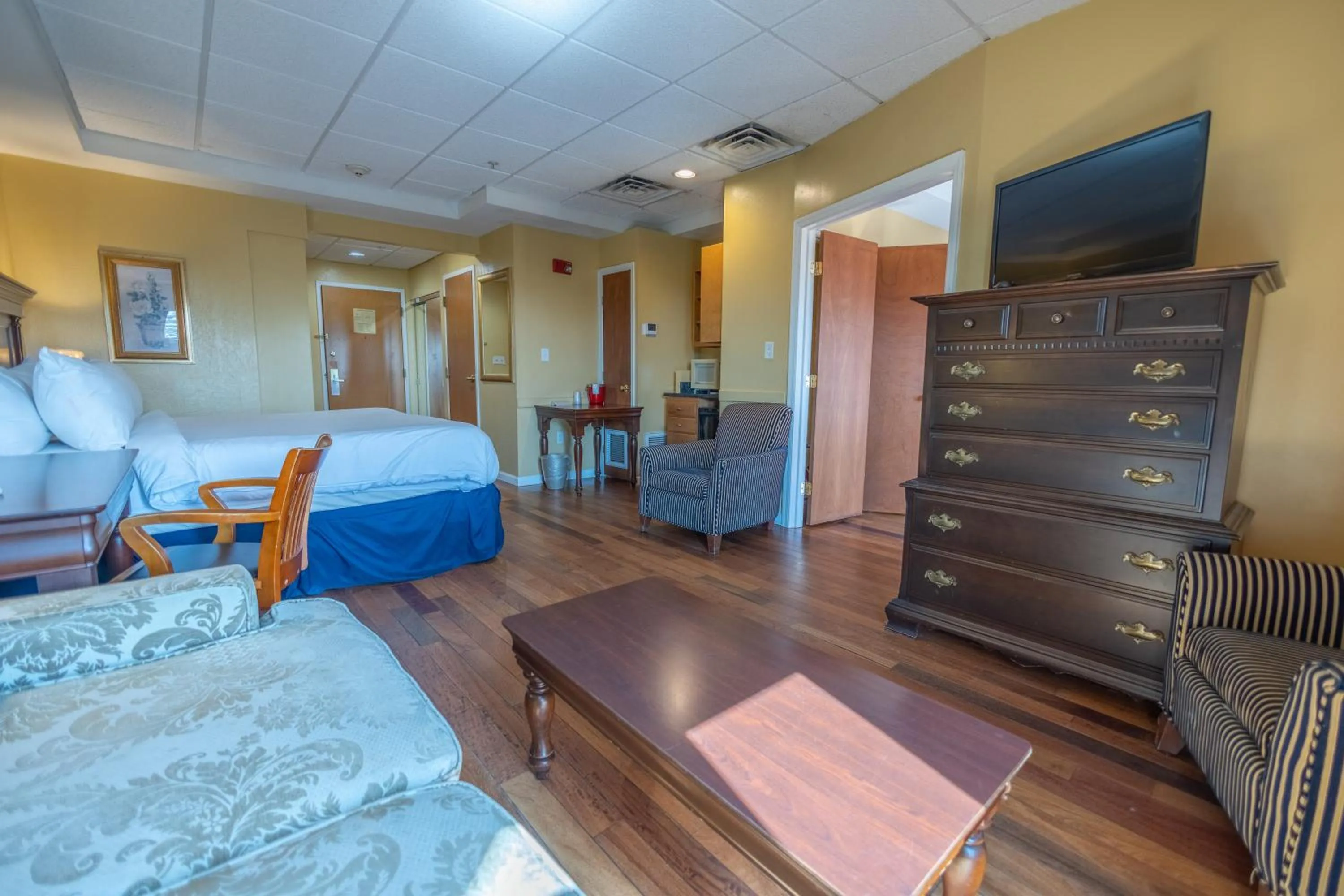 TV and multimedia, Bed in Ocean Inn & Suites