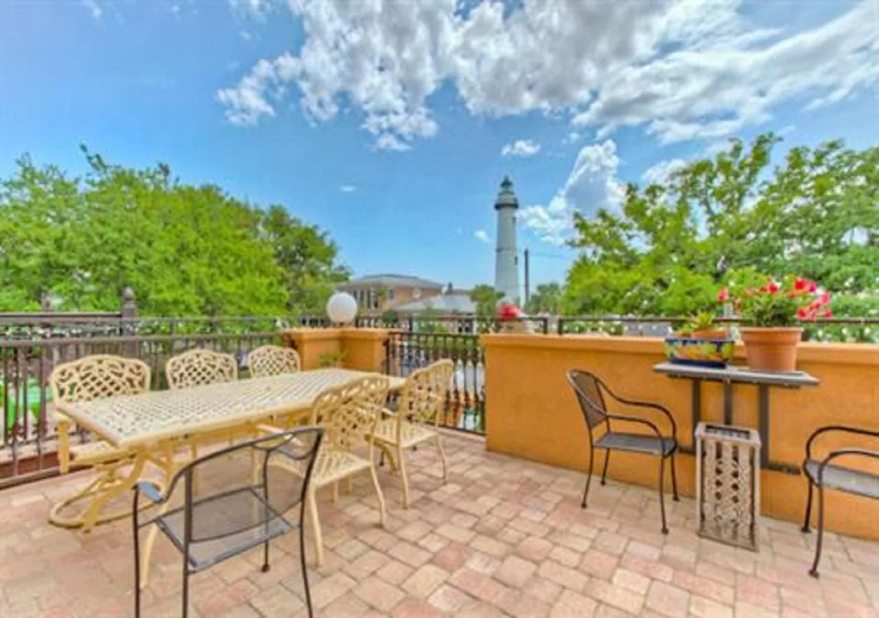 Patio in Ocean Inn & Suites