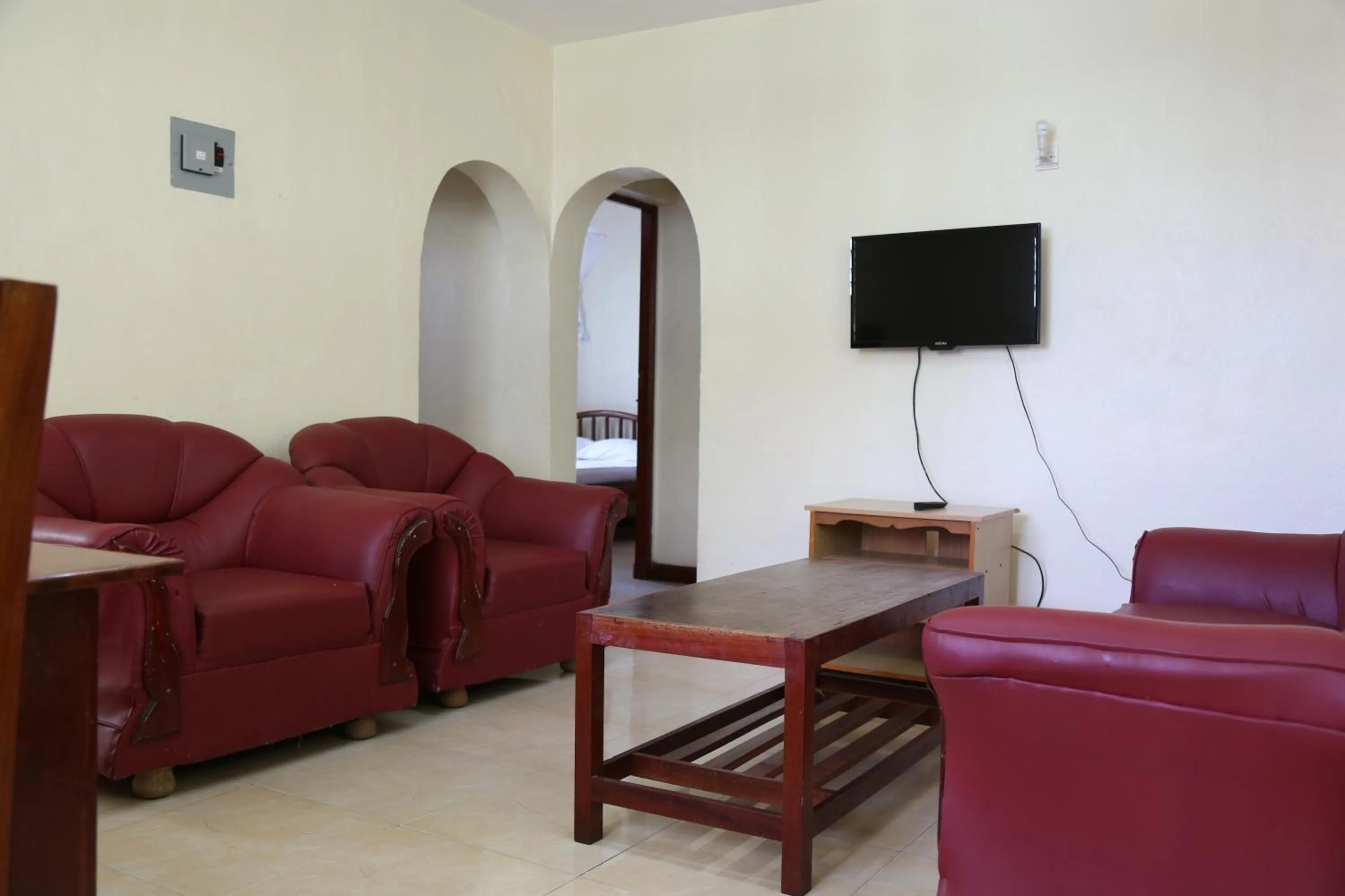 TV and multimedia in Prestige Leisure Hotel