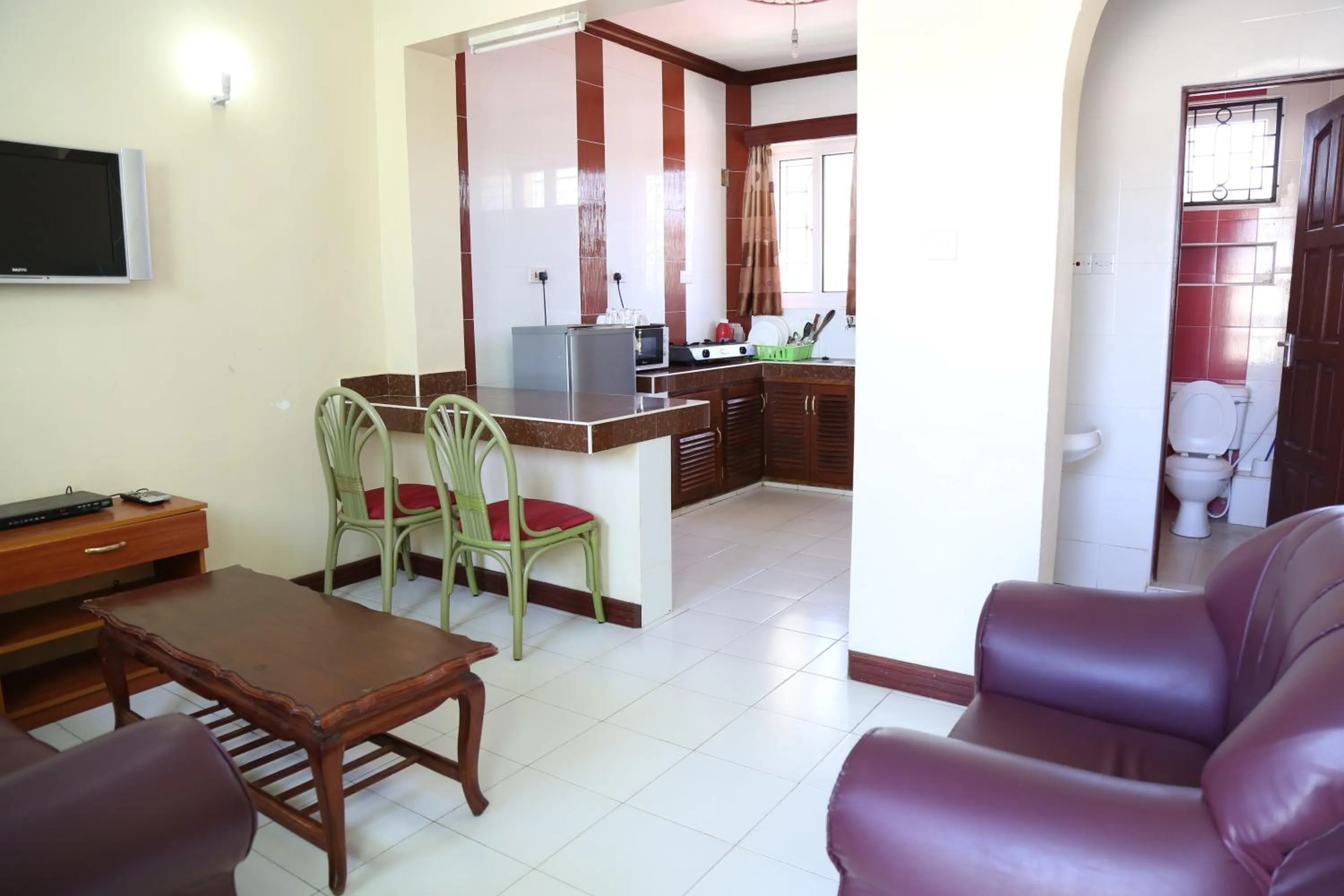 TV and multimedia in Prestige Leisure Hotel