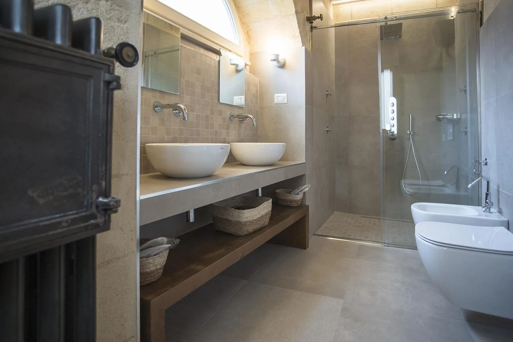 Shower in Palazzo Montemurro