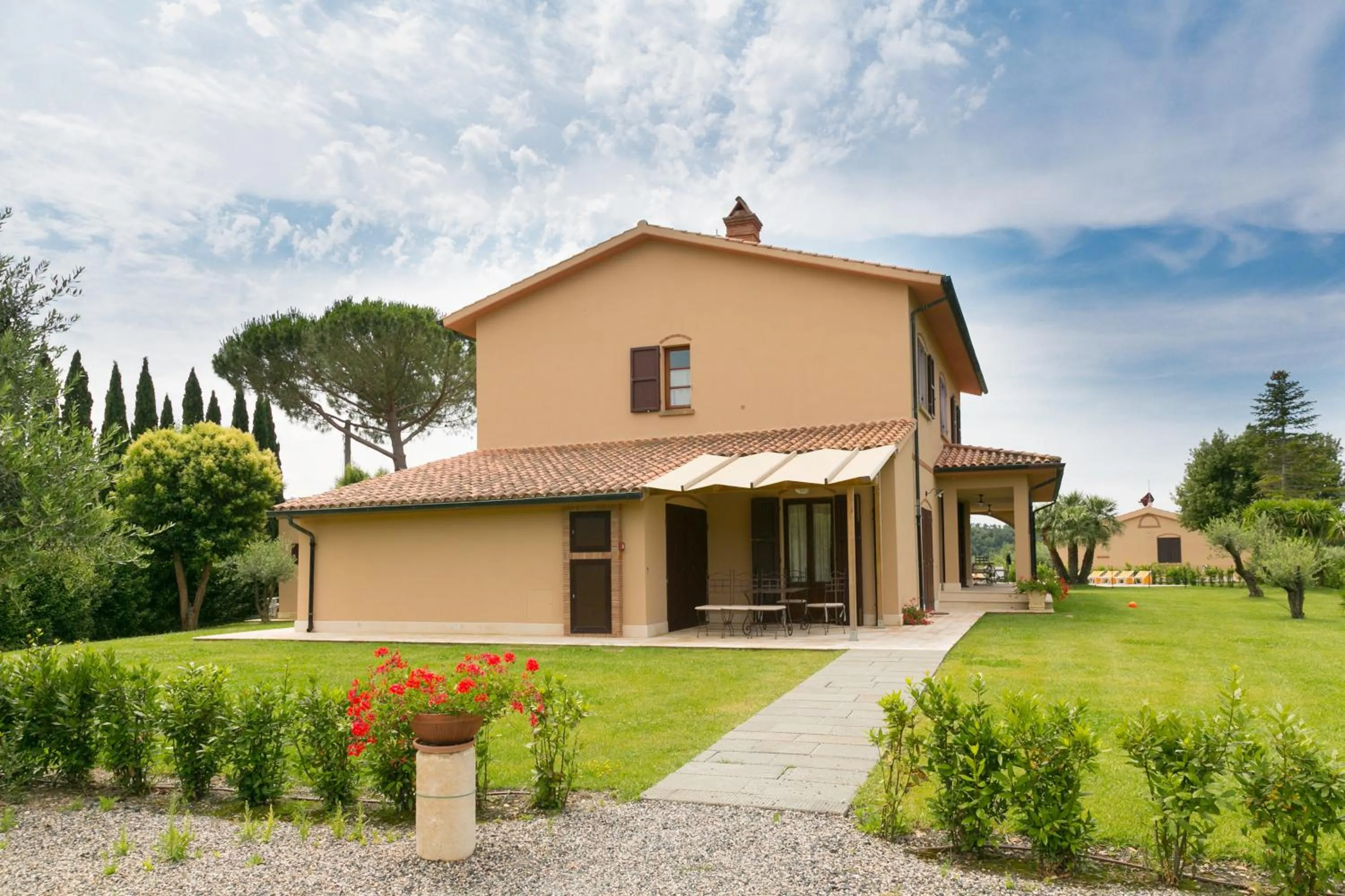 Property building in VILLA LIGUSTRO
