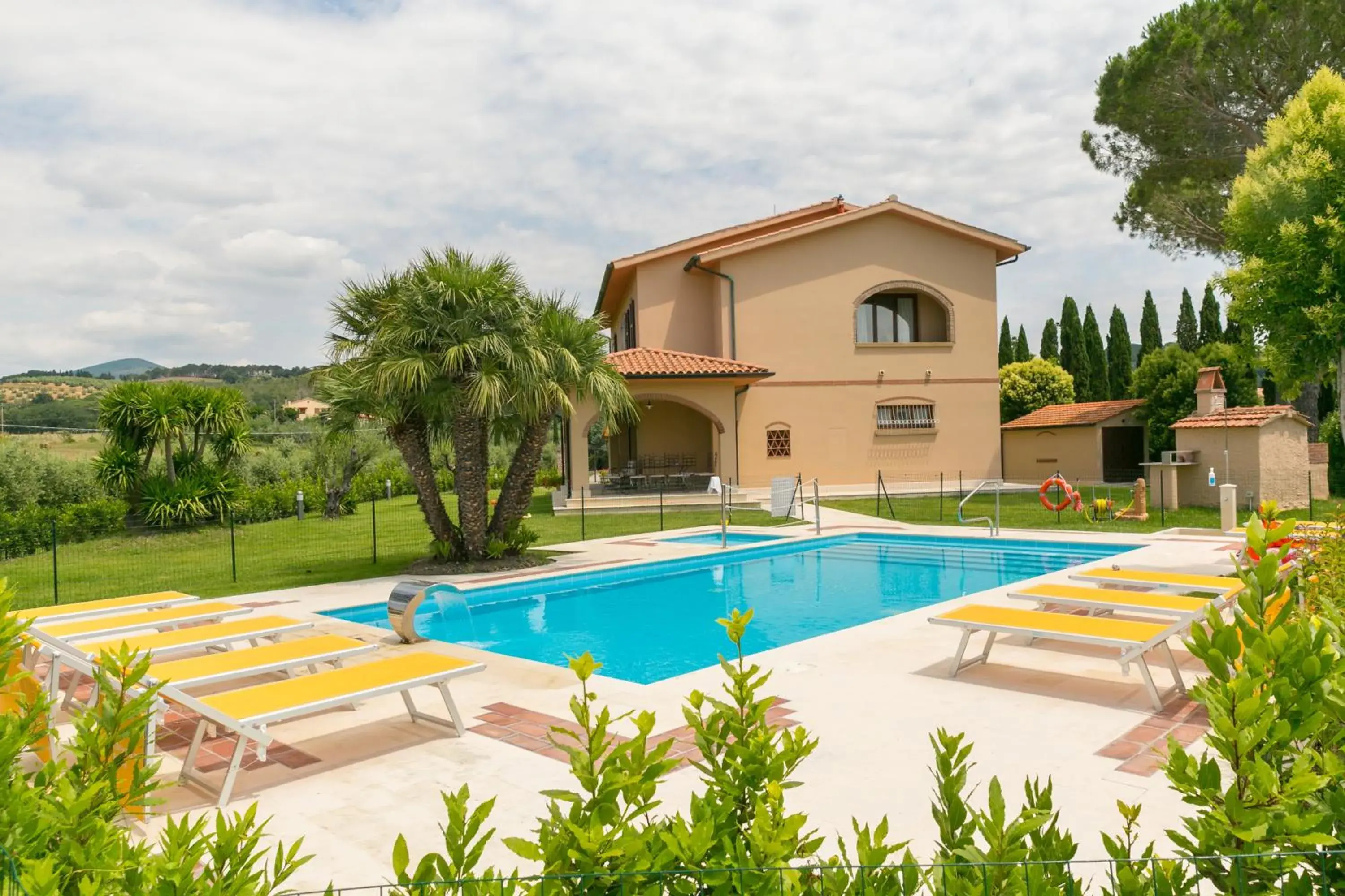 VILLA LIGUSTRO VILLA LIGUSTRO