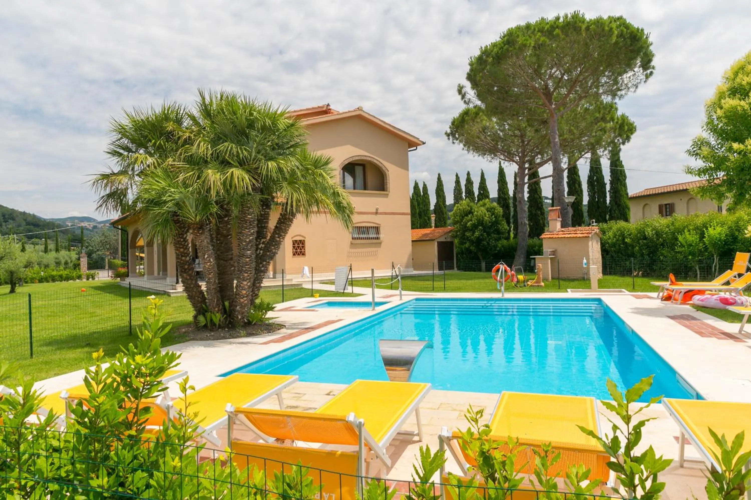 Property building in VILLA LIGUSTRO