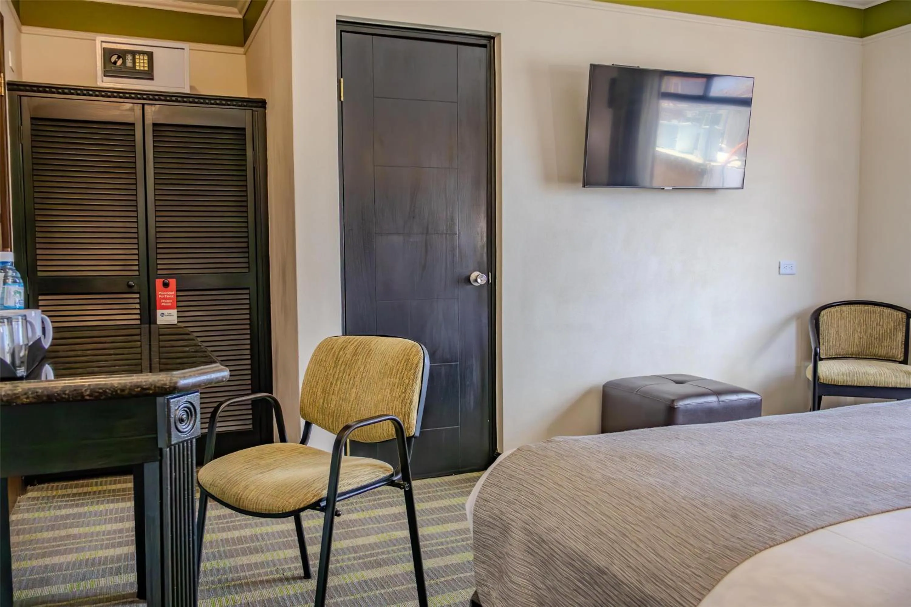 Bedroom, Bed in Best Western Hotel Plaza Matamoros