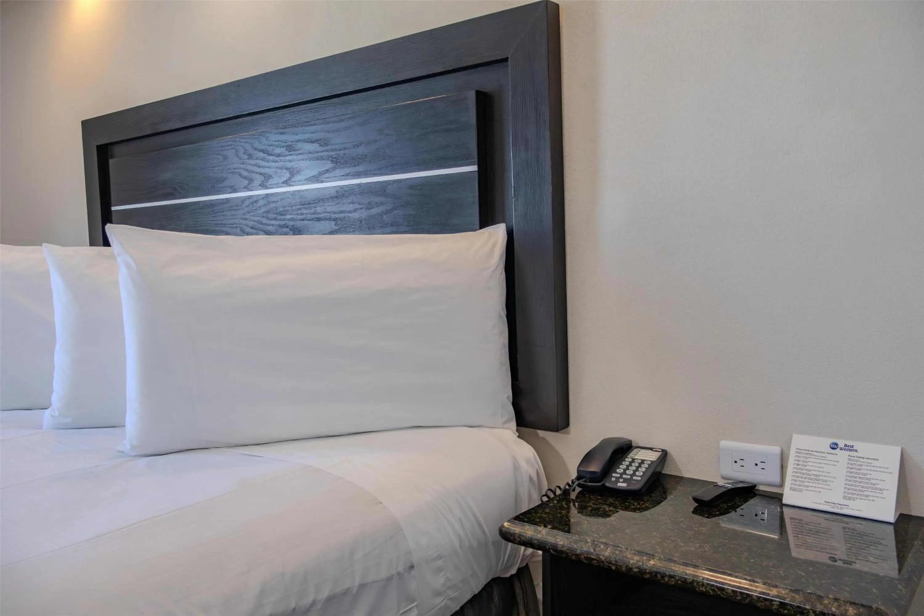 Bedroom, Bed in Best Western Hotel Plaza Matamoros