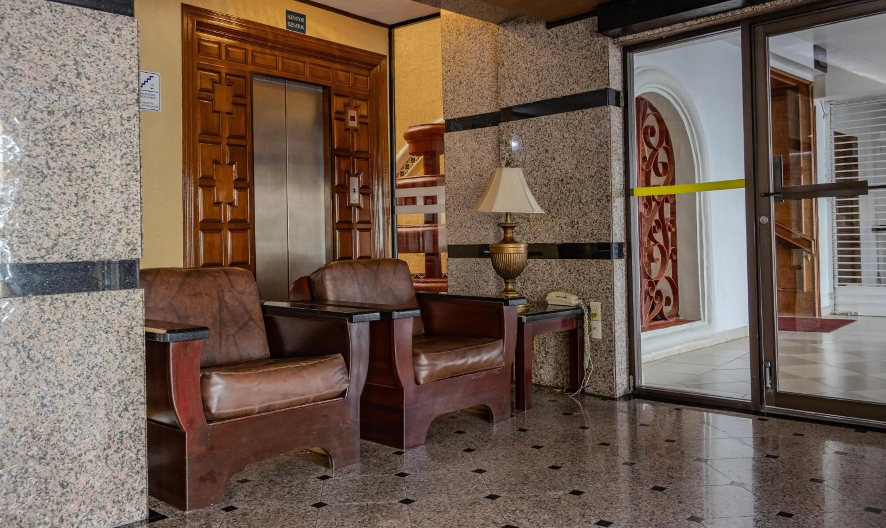 Lobby or reception in Best Western Hotel Plaza Matamoros