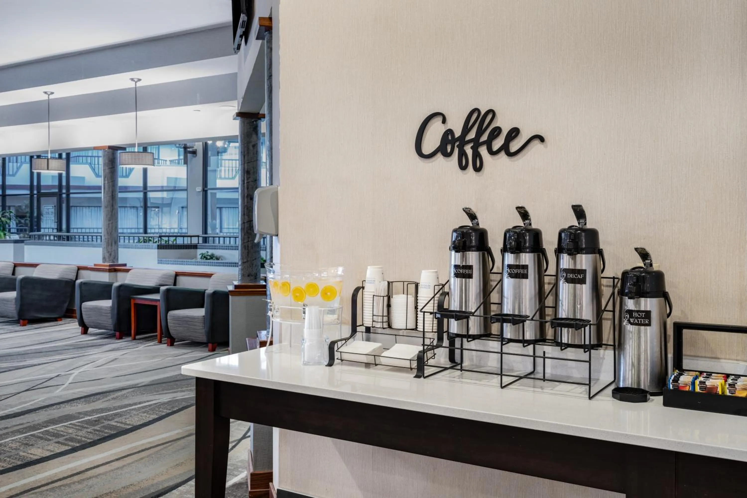 Coffee/tea facilities in Howard Johnson by Wyndham Lima