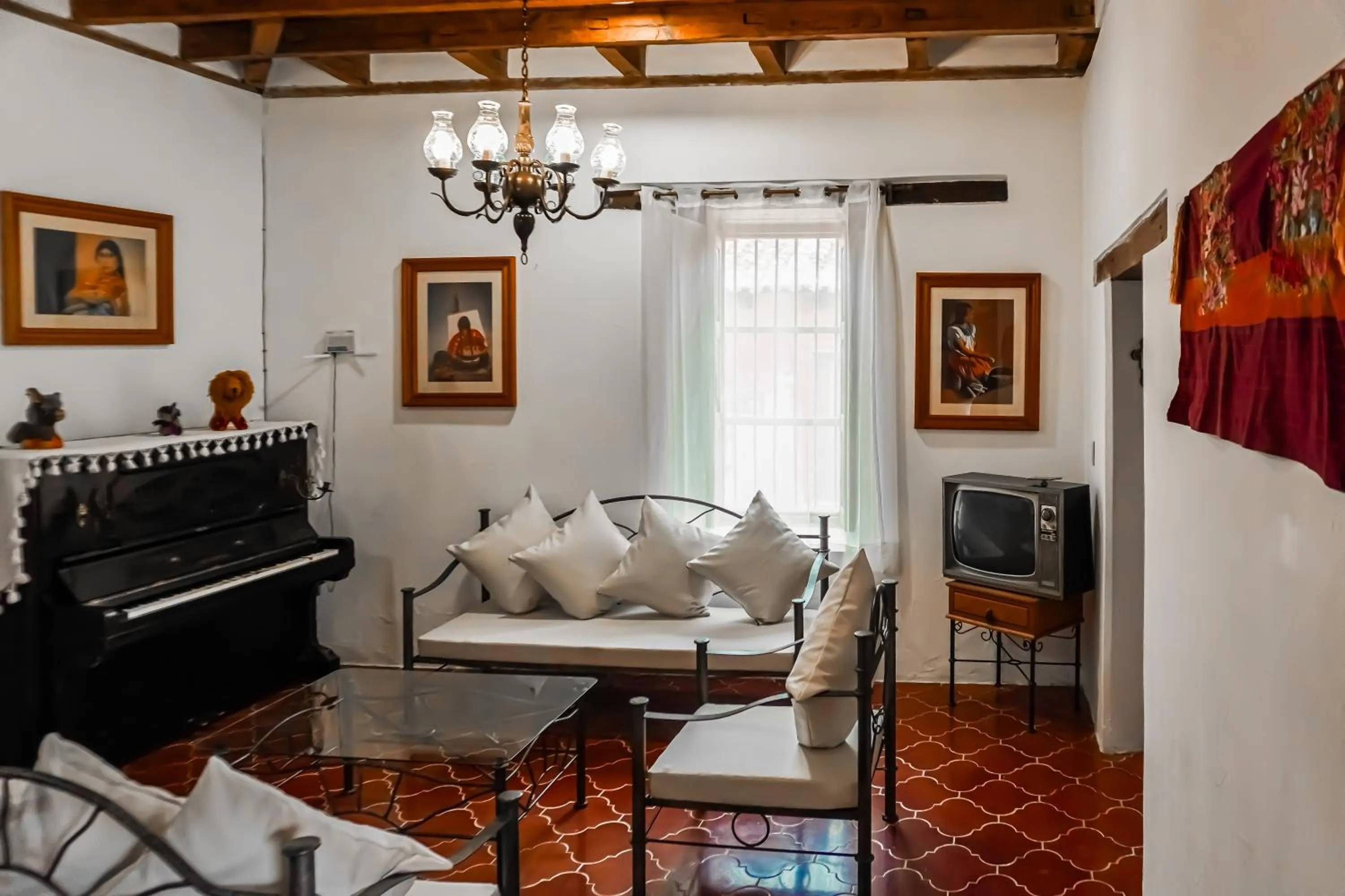 Living room in Hotel Ocho Barrios