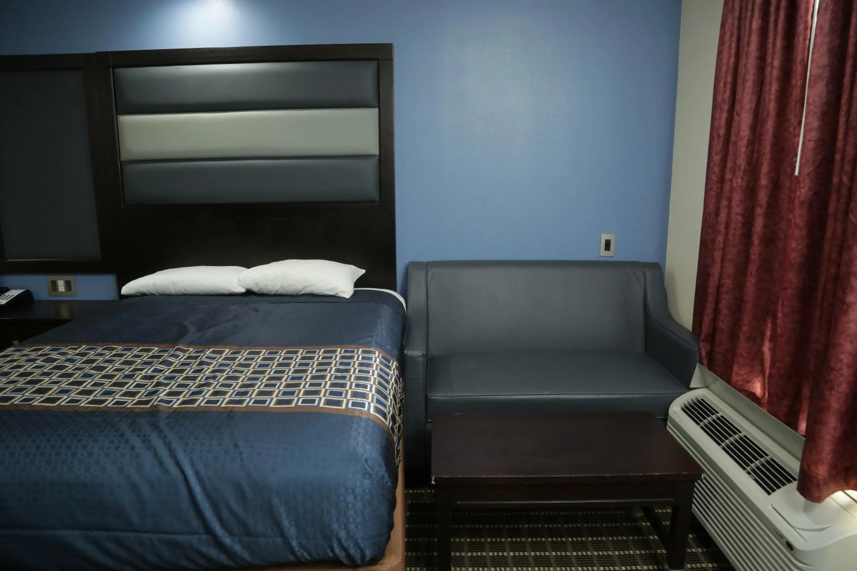 Bed in Theroff's Motel