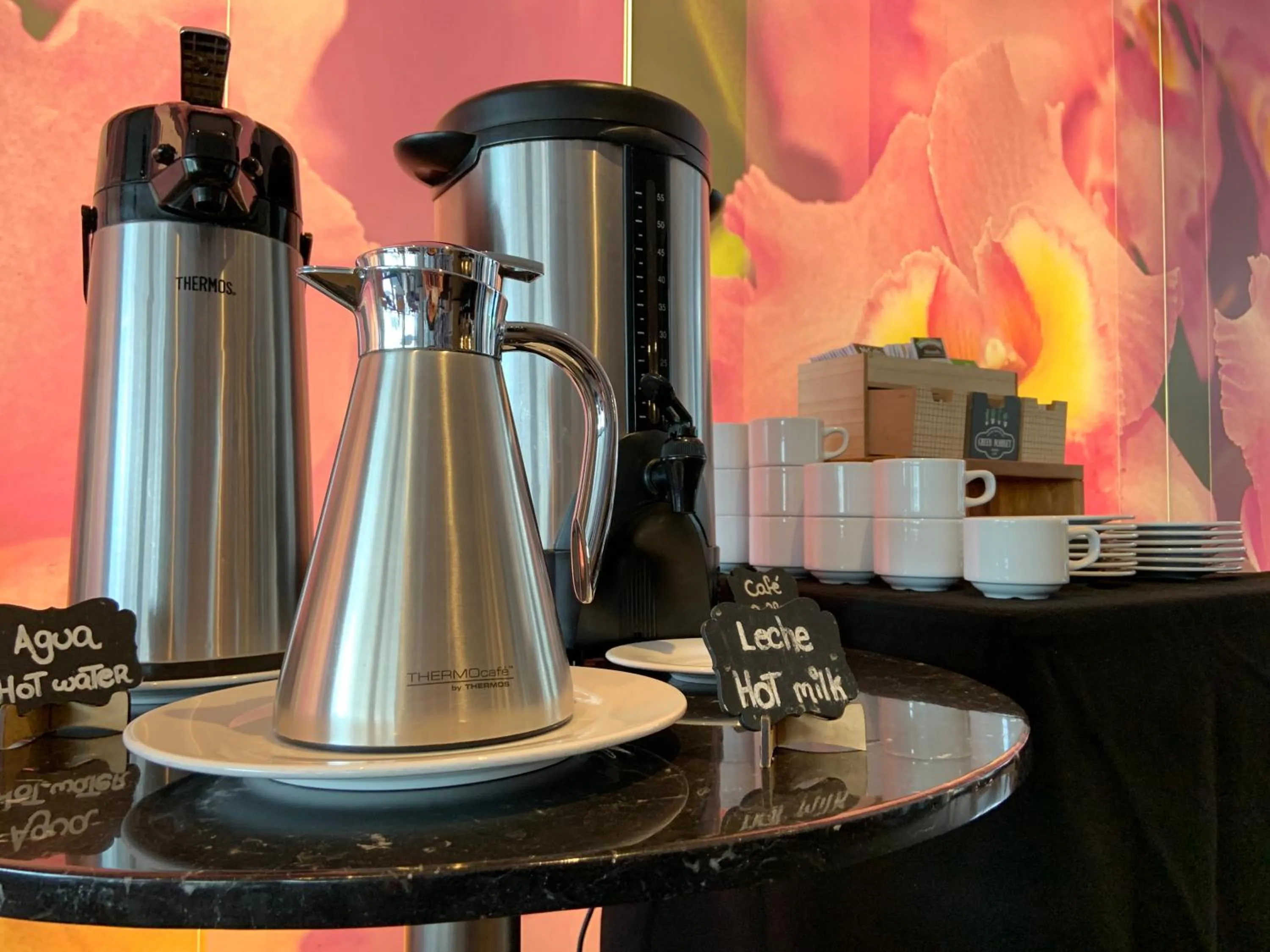 Restaurant/places to eat in Arawi Miraflores Prime