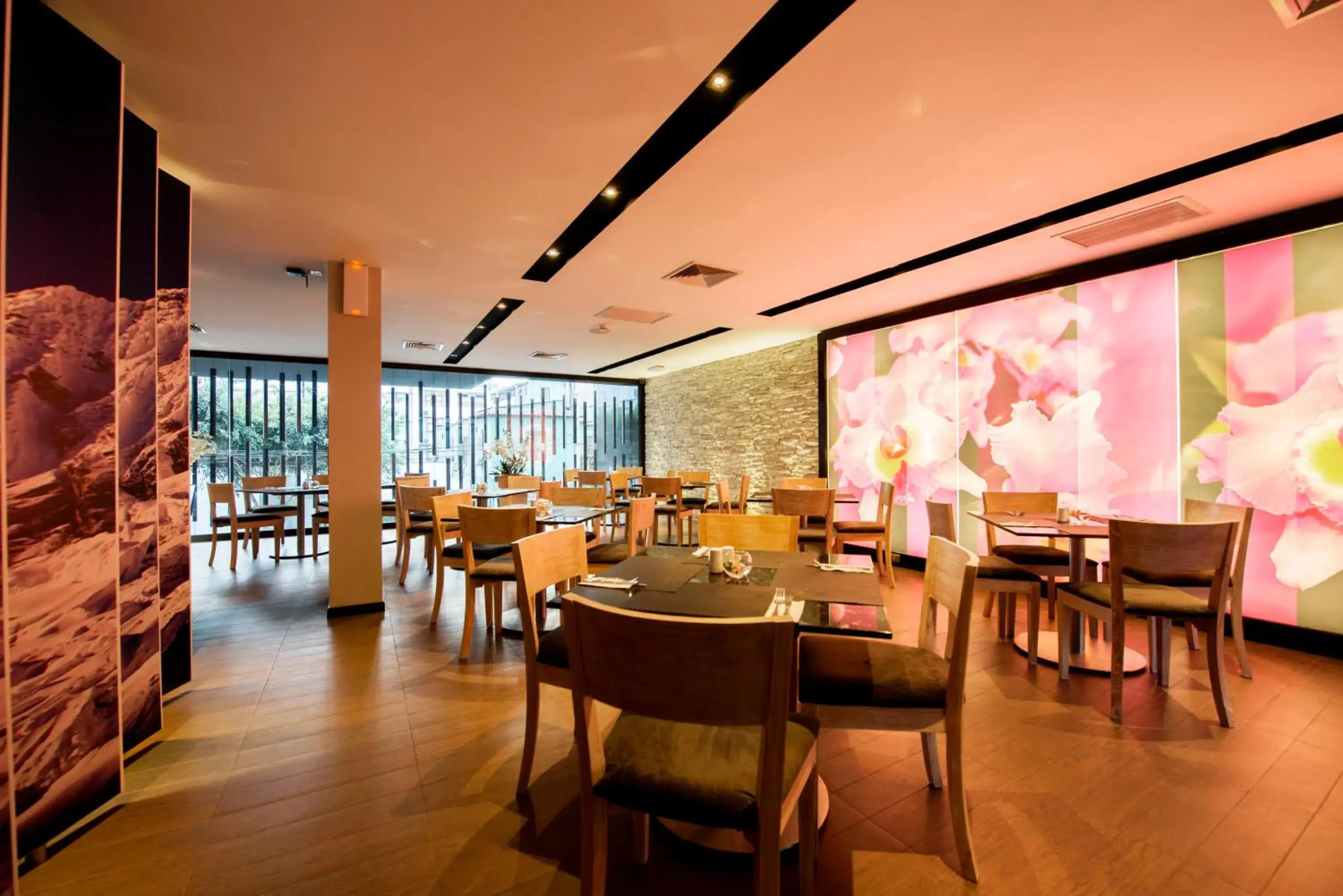Restaurant/places to eat in Arawi Miraflores Prime Restaurant/places to eat in Arawi Miraflores Prime