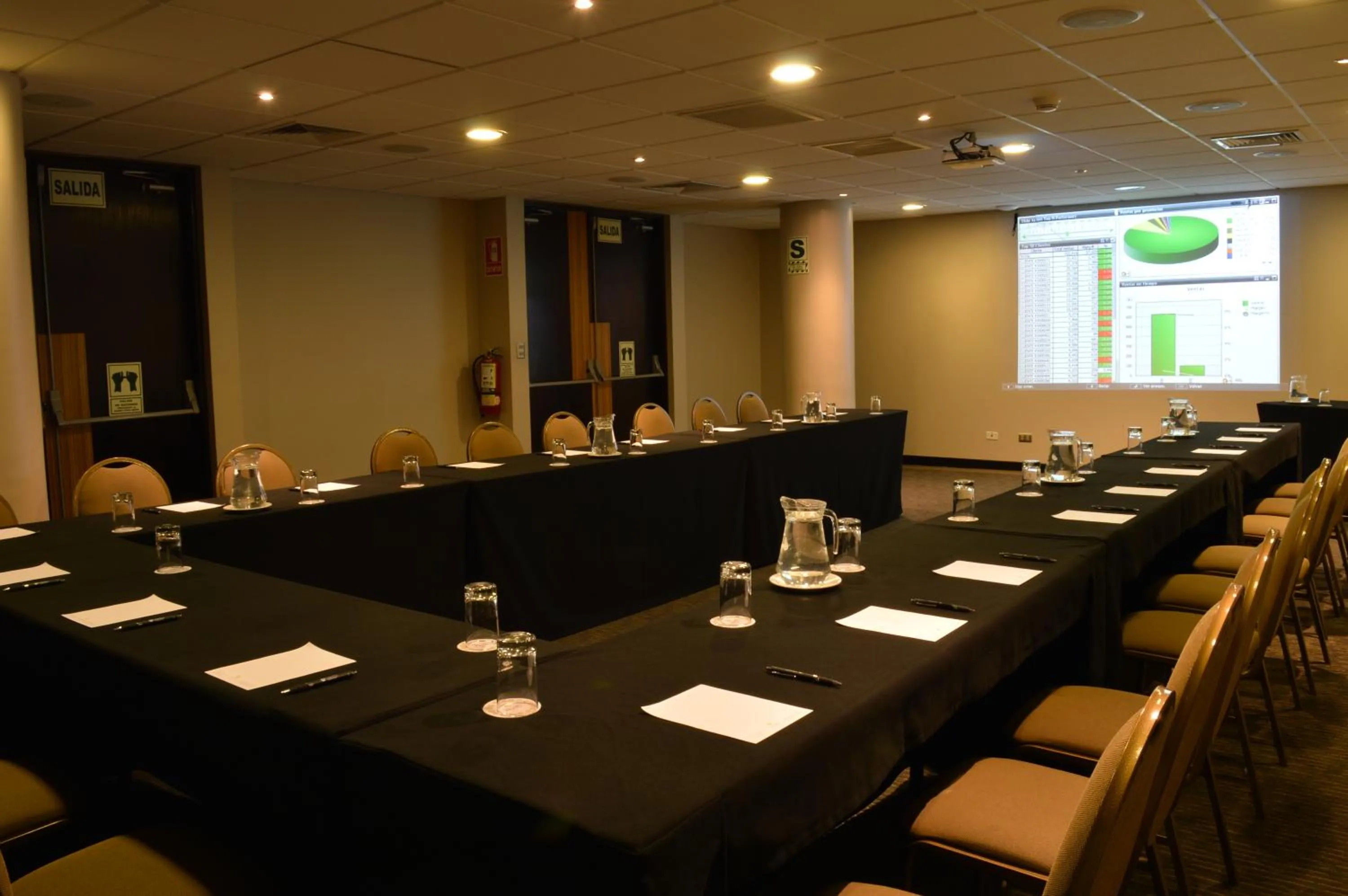 Meeting/conference room in Arawi Miraflores Prime