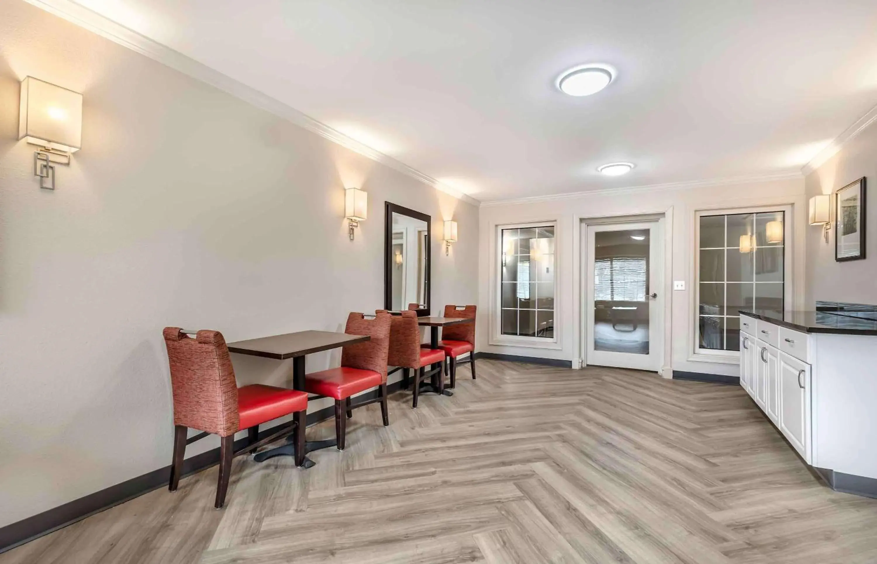 Restaurant/places to eat in Extended Stay America Suites - Washington, DC - Alexandria - Eisenhower Ave Restaurant/places to eat in Extended Stay America Suites - Washington, DC - Alexandria - Eisenhower Ave