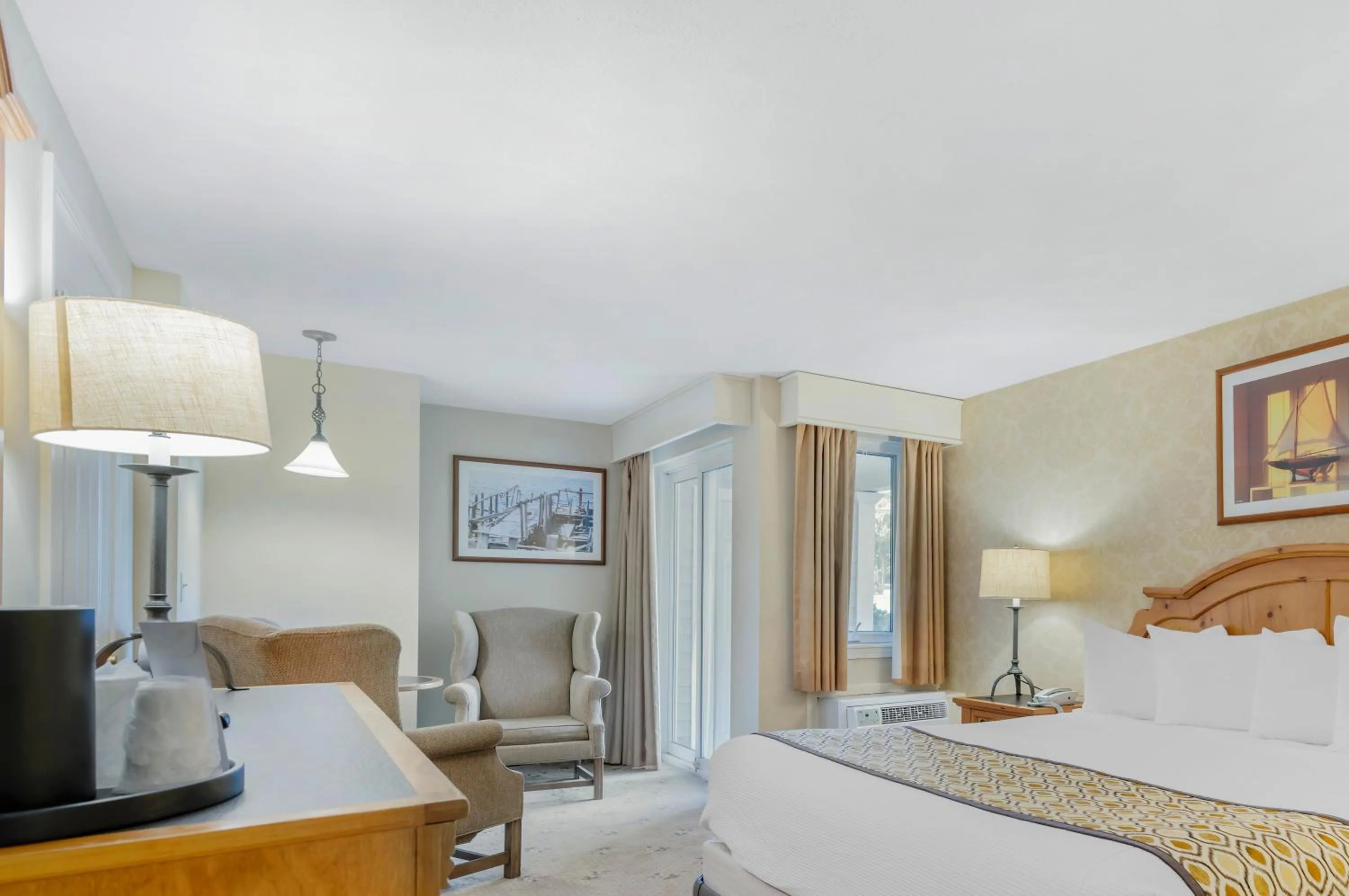 Bed in Meadowmere Resort