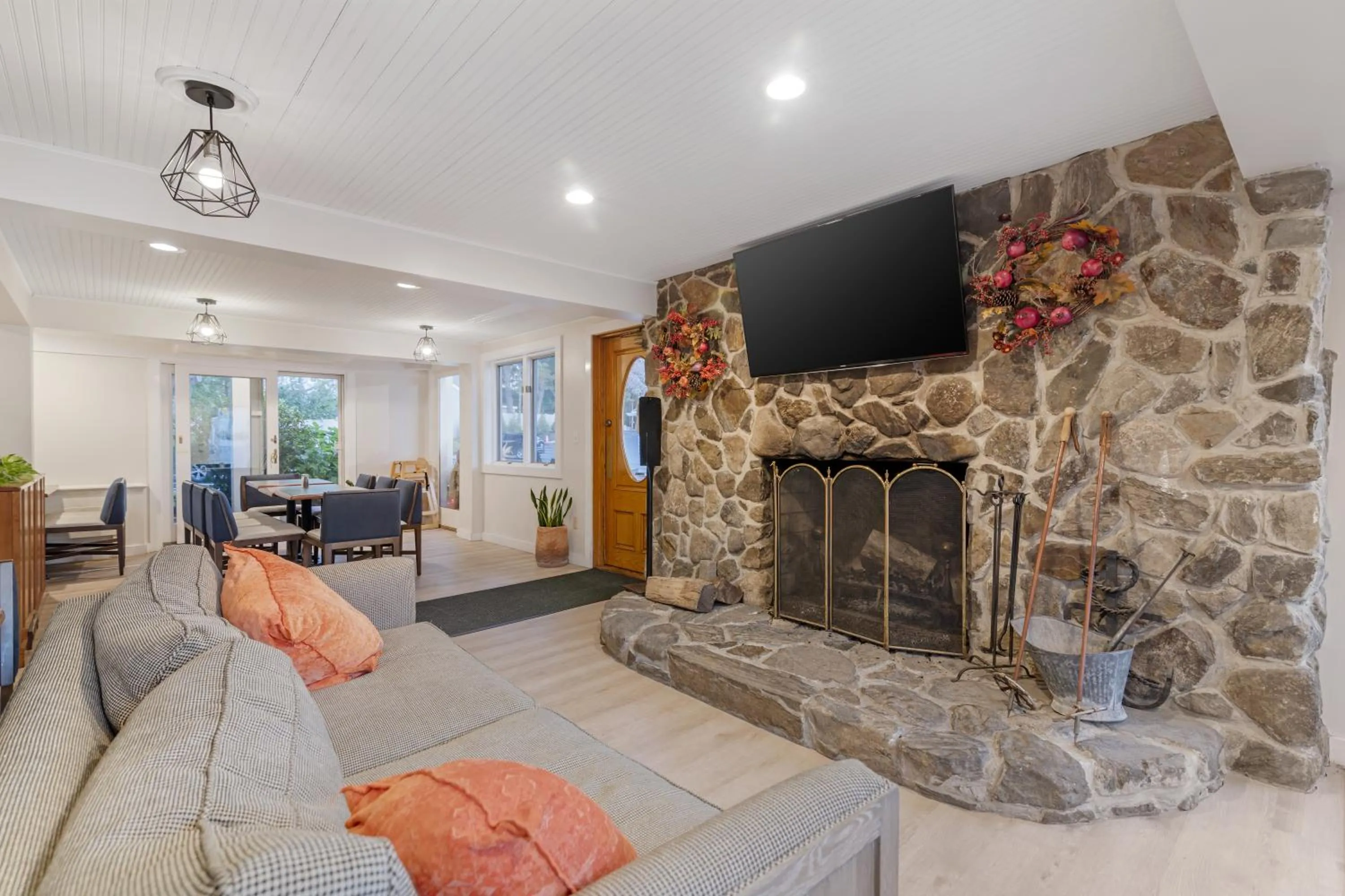 Lobby or reception in Meadowmere Resort