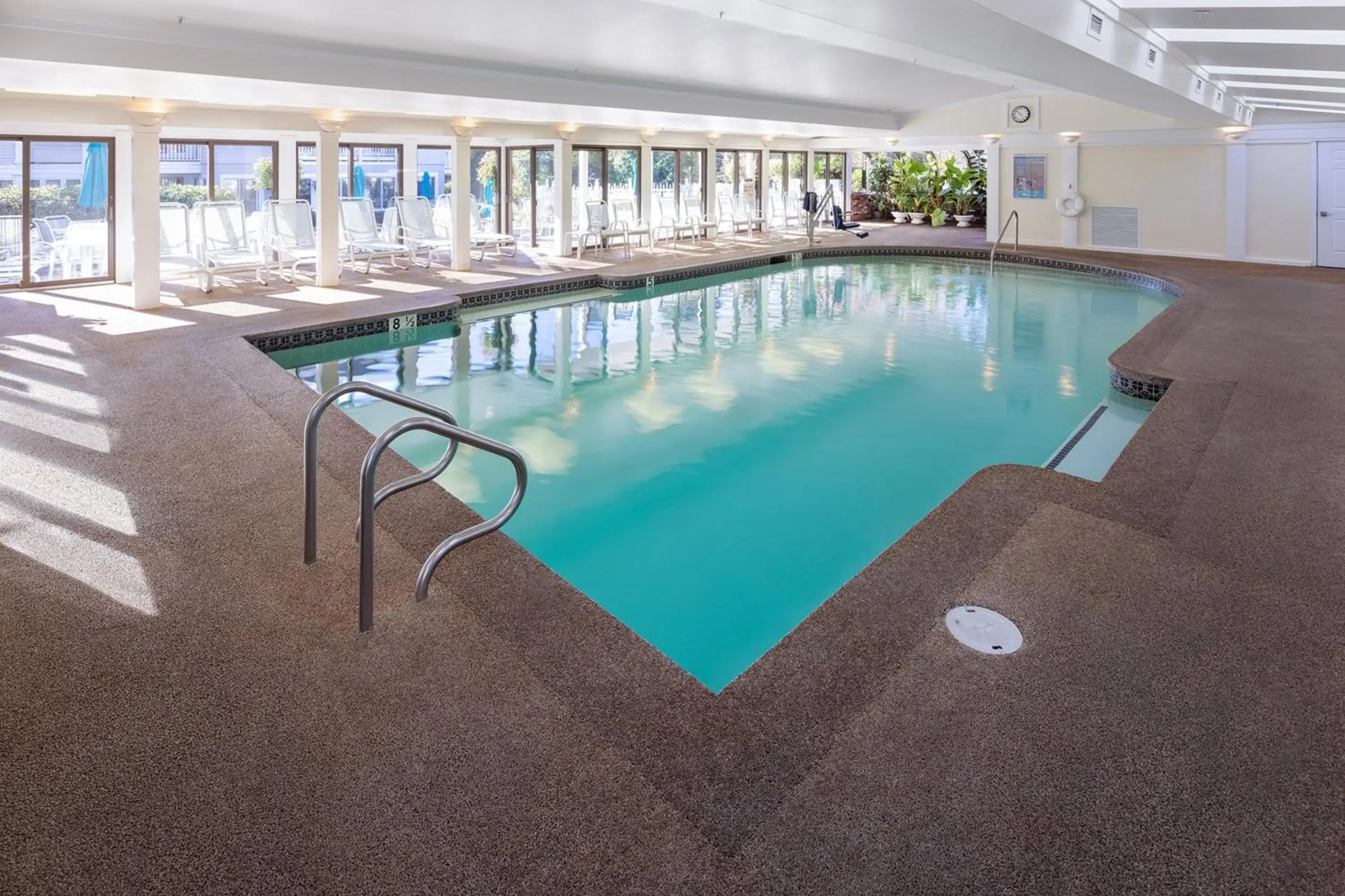 Swimming pool in Meadowmere Resort Swimming pool in Meadowmere Resort