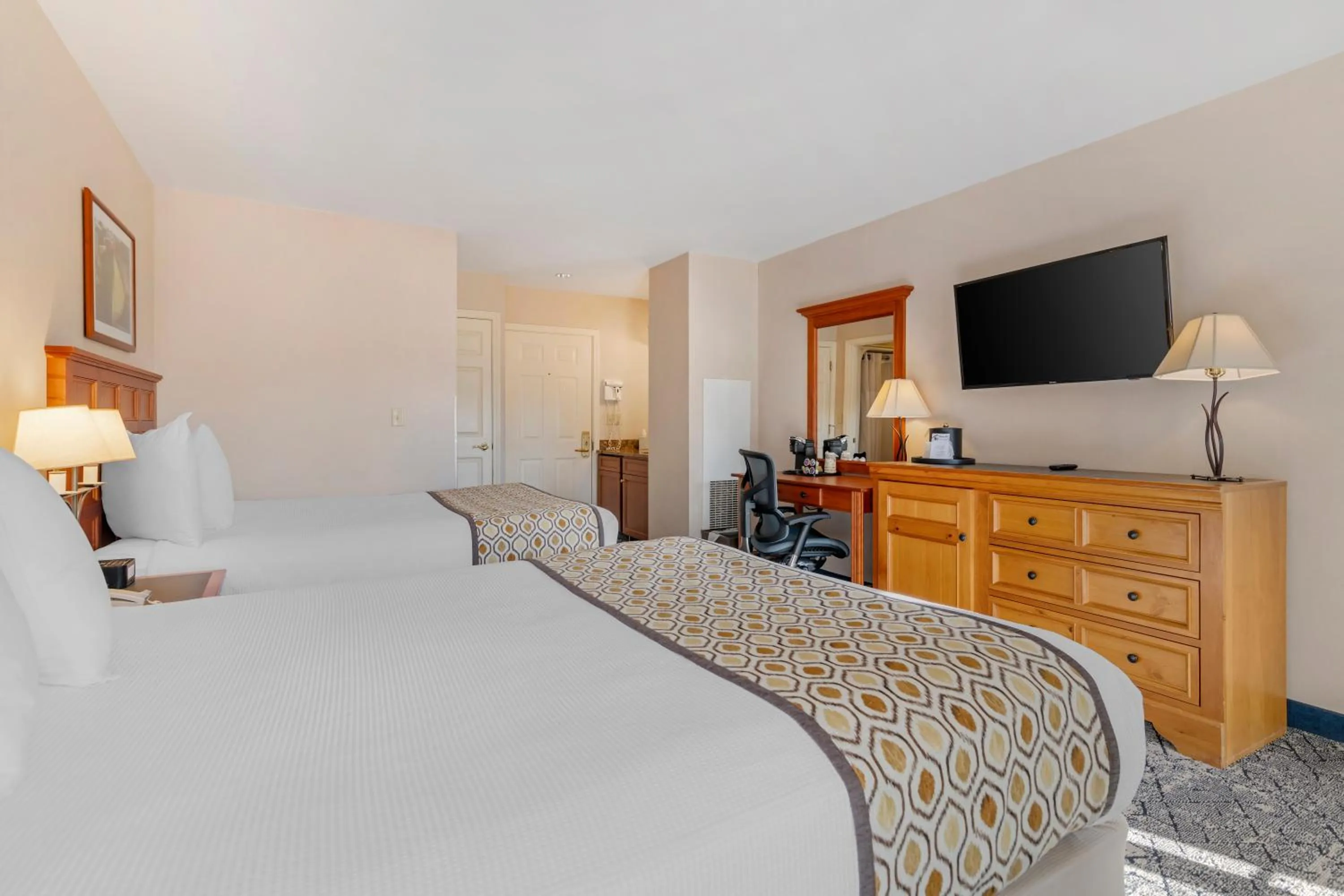 Bed in Meadowmere Resort