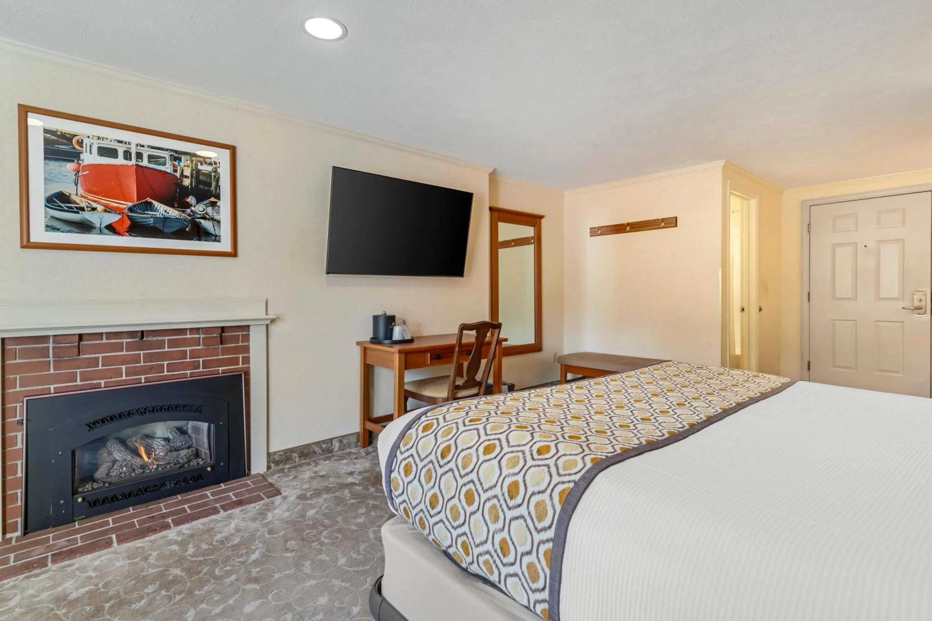 Bed in Meadowmere Resort