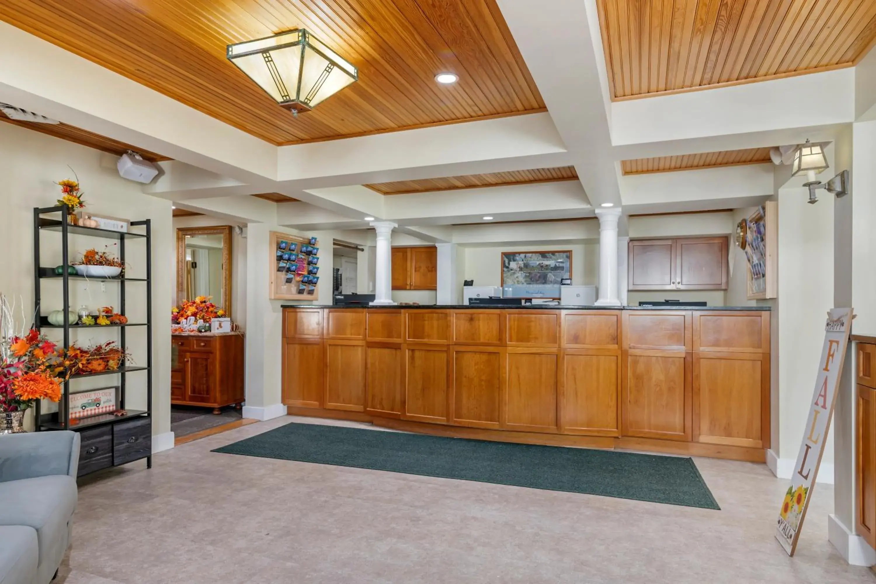 Lobby or reception in Meadowmere Resort Lobby or reception in Meadowmere Resort