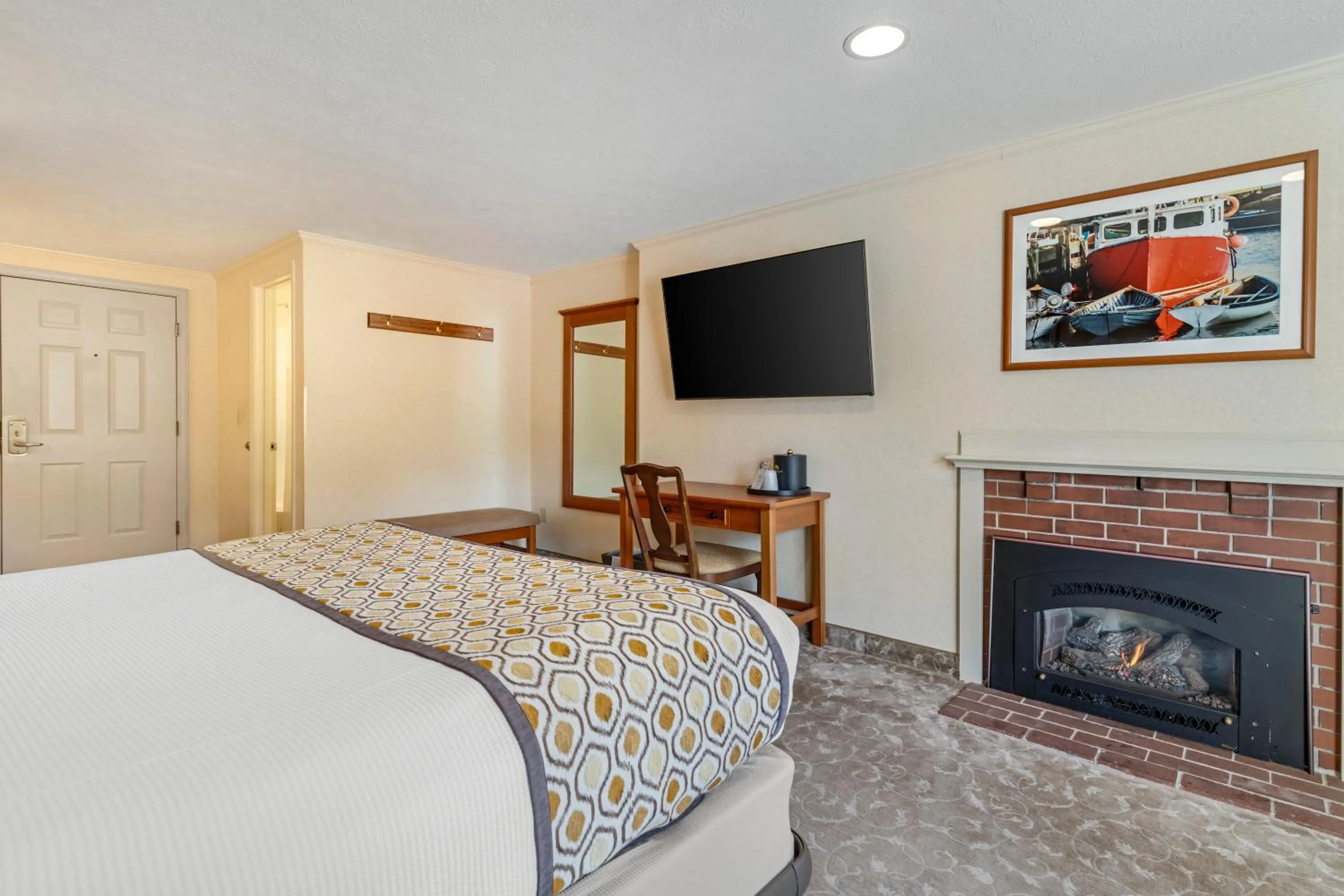 Bed in Meadowmere Resort