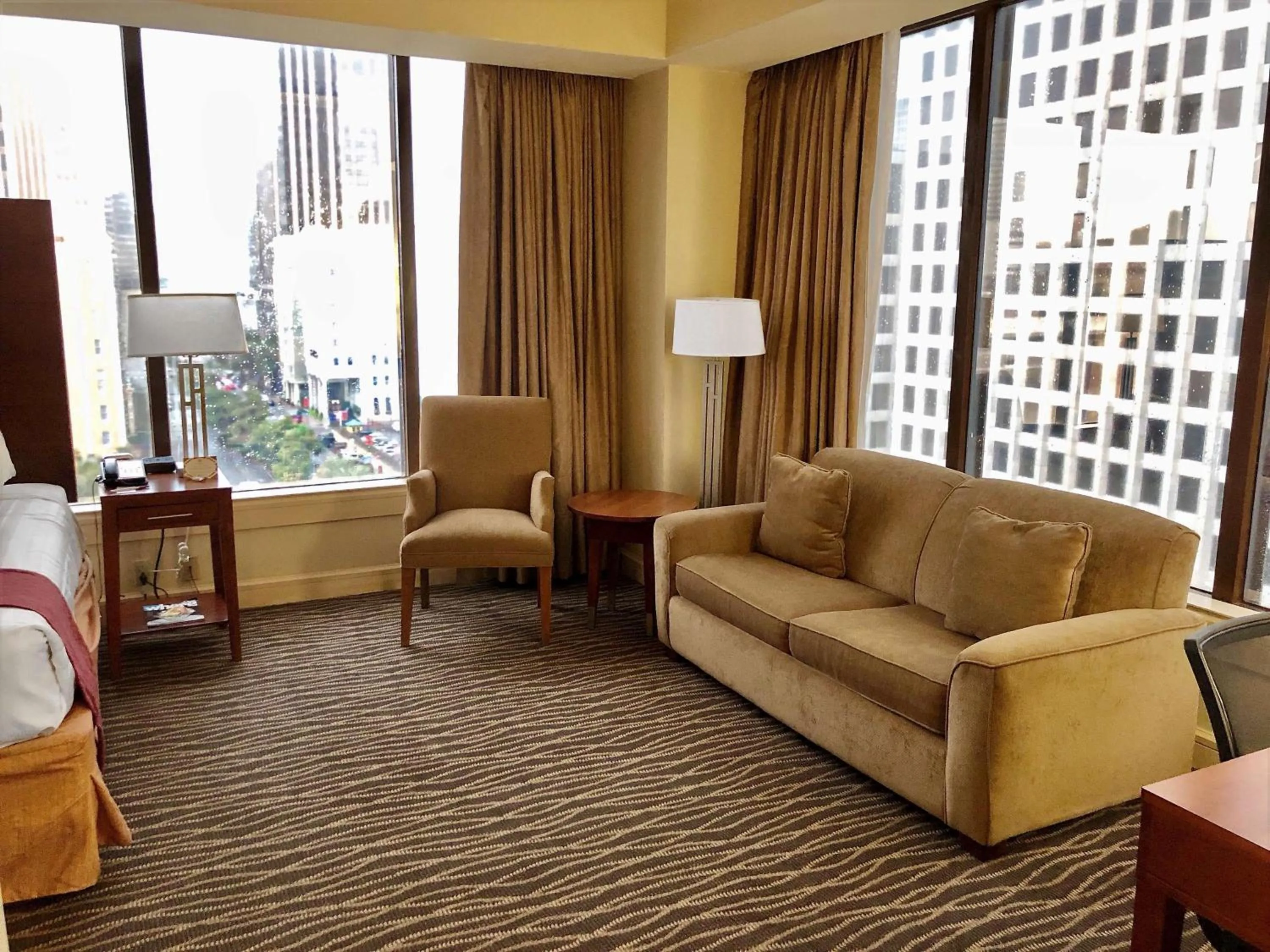 Bedroom in Blake Hotel New Orleans, BW Signature Collection