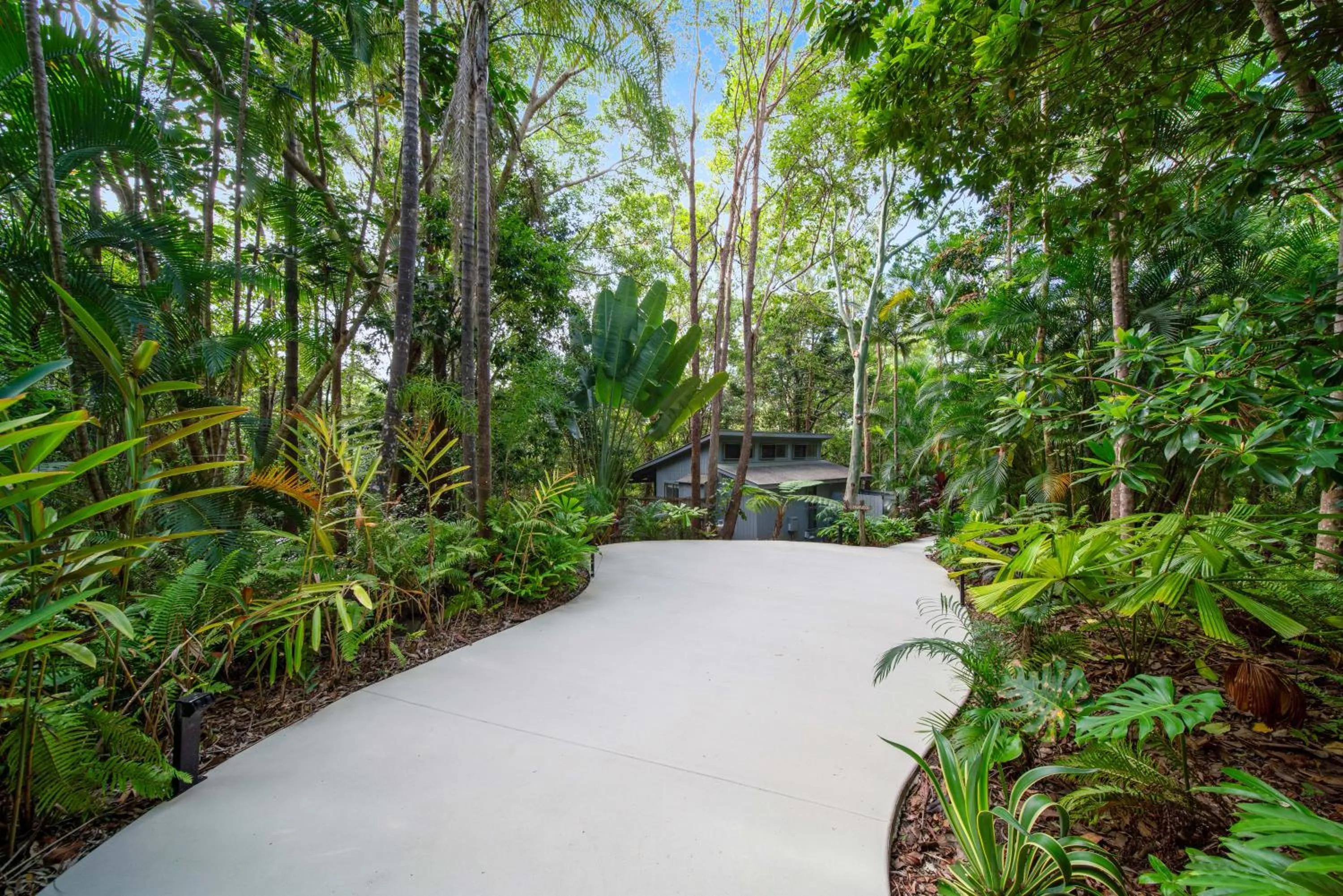 Natural landscape in Hunchy Hideaway