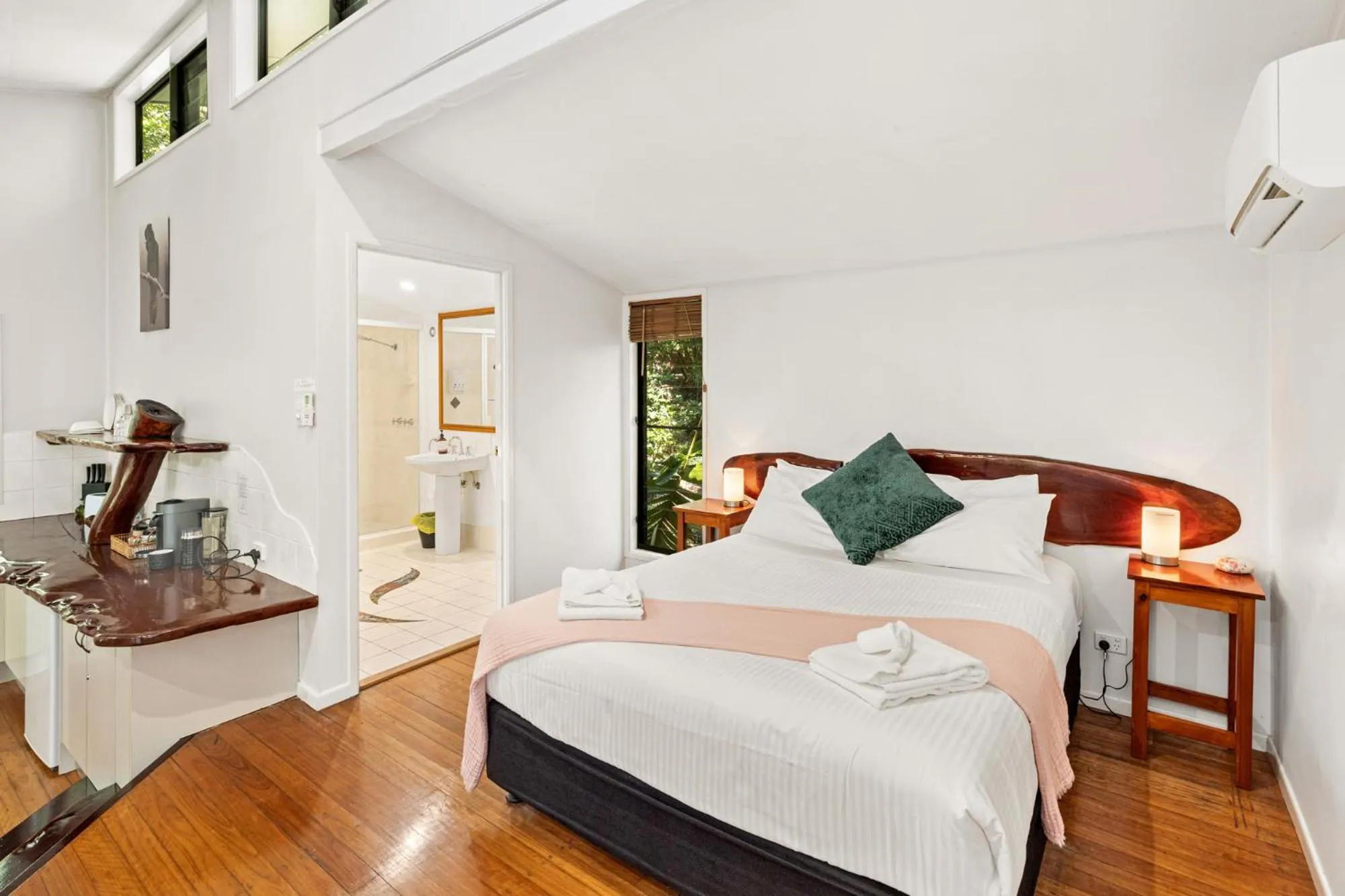 Bed in Hunchy Hideaway