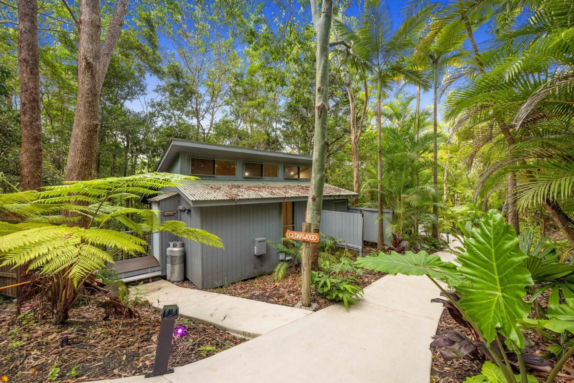 Property building in Hunchy Hideaway