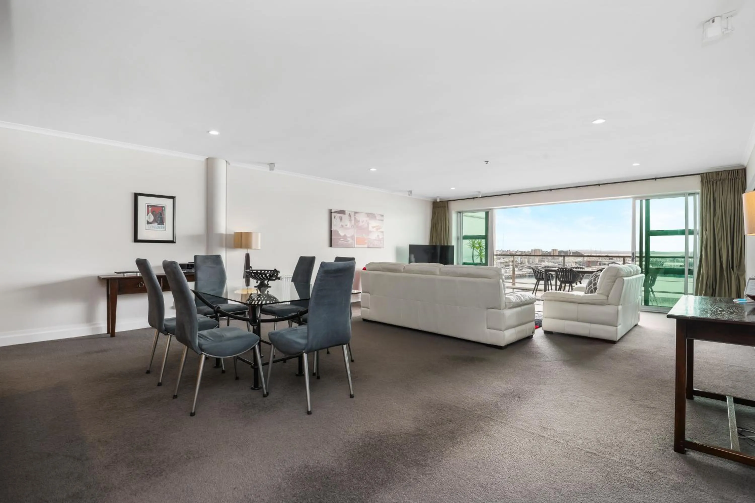 Auckland Waterfront Serviced Apartments on Prince's Wharf