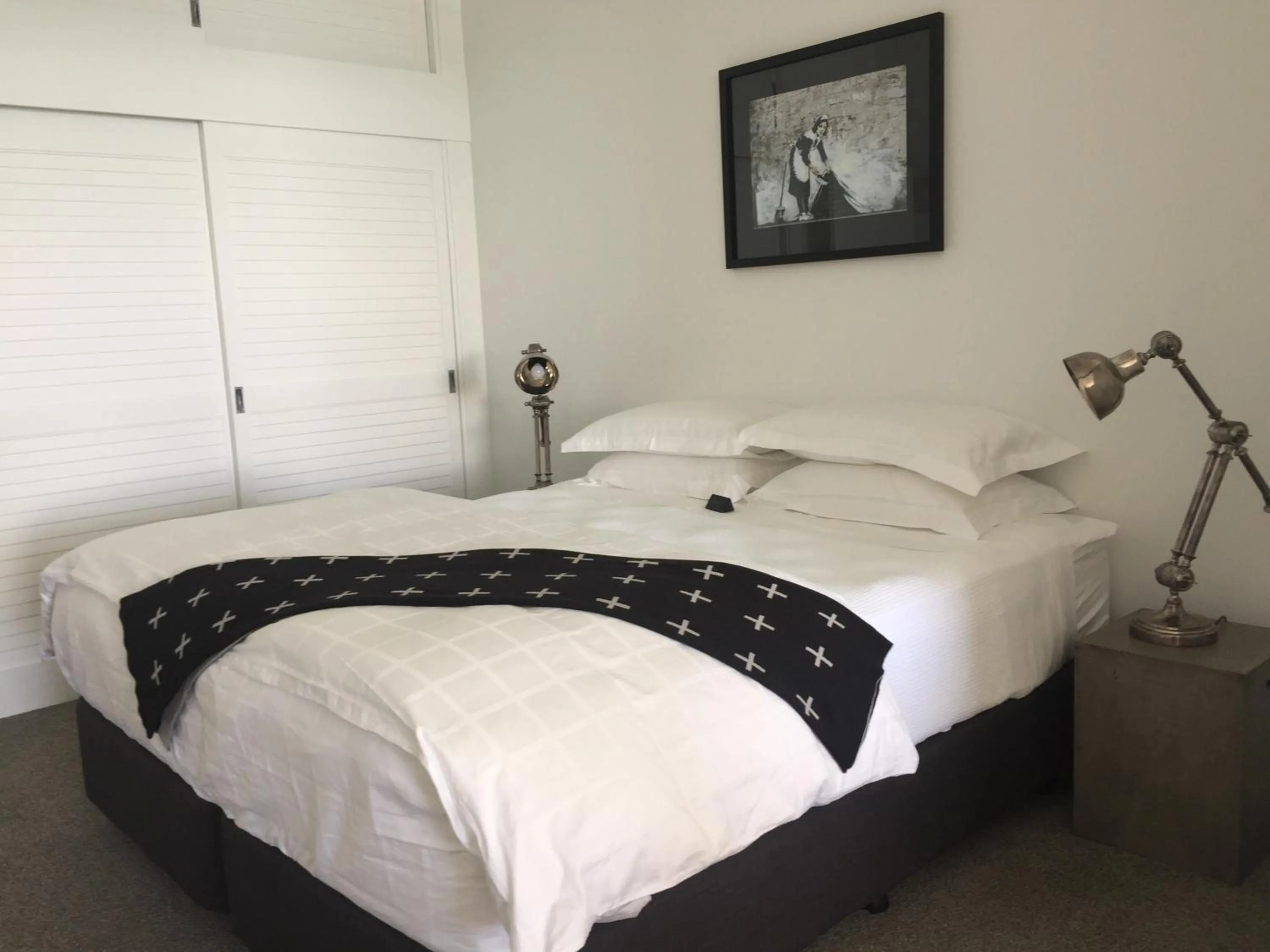 Bed in Auckland Waterfront Serviced Apartments on Prince's Wharf