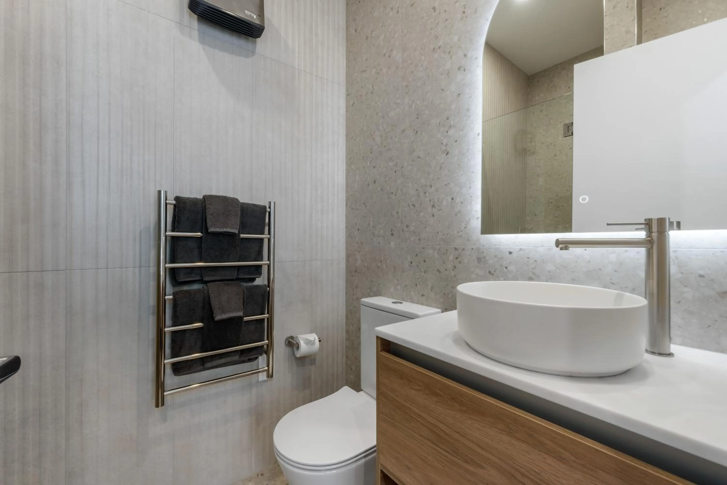 Bathroom in Southwark Hotel & Apartments