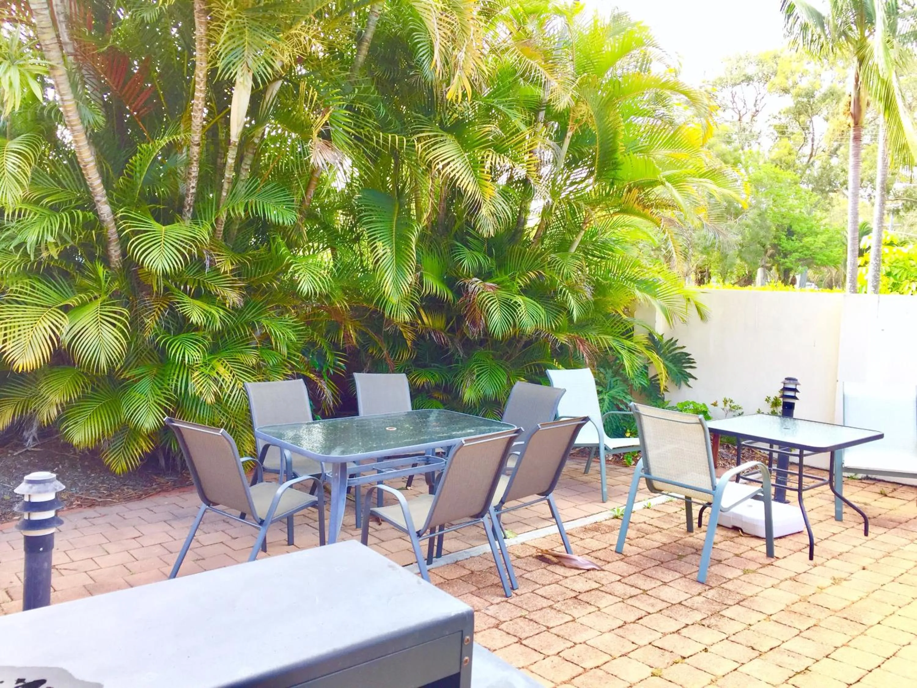 BBQ facilities in Red Star Palm Beach