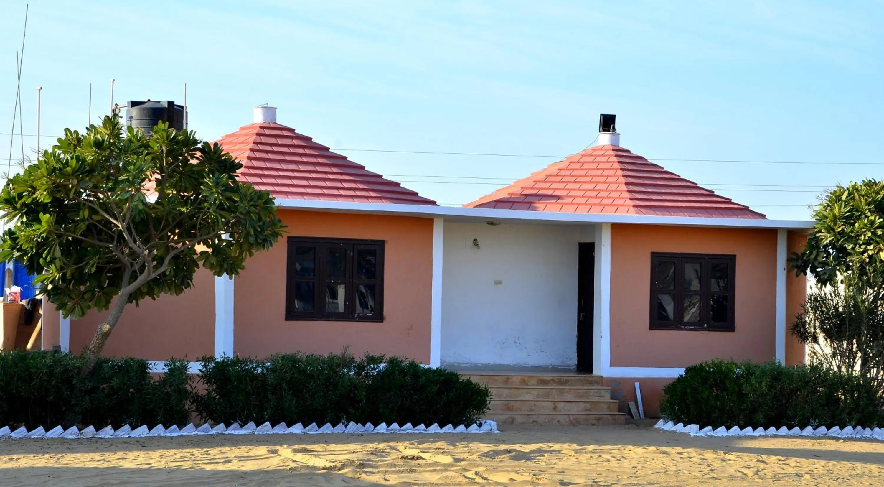 Property building in Oasis camp sam