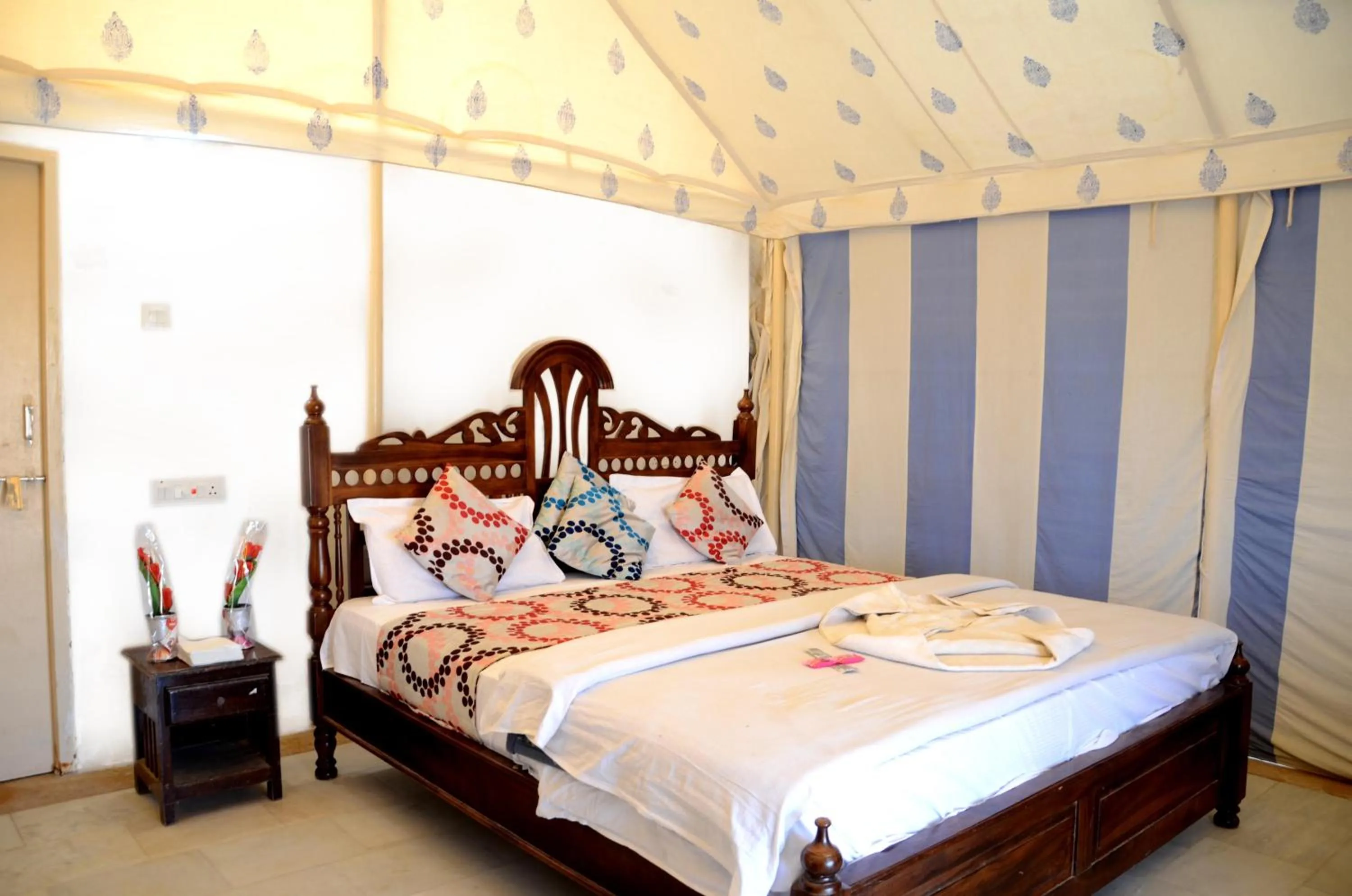 Bed in Oasis camp sam