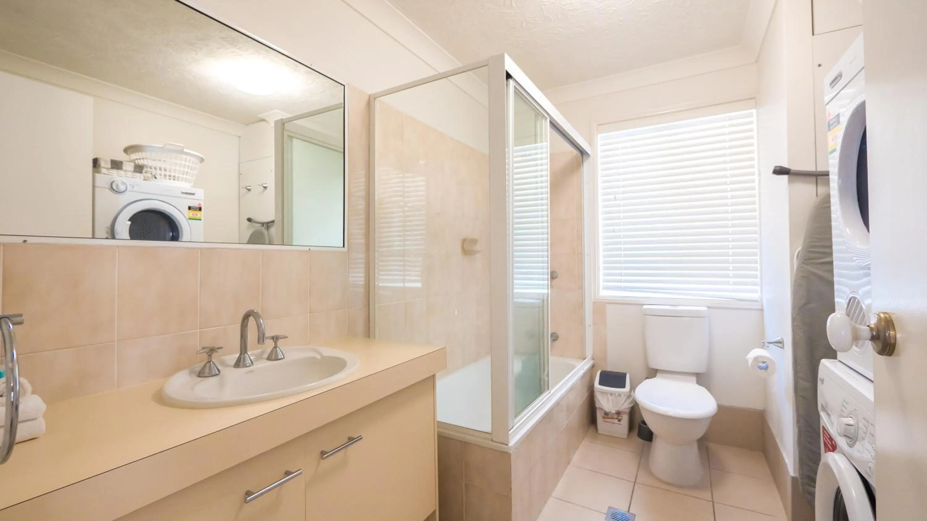Bathroom in Jubilee Views Holiday Apartments