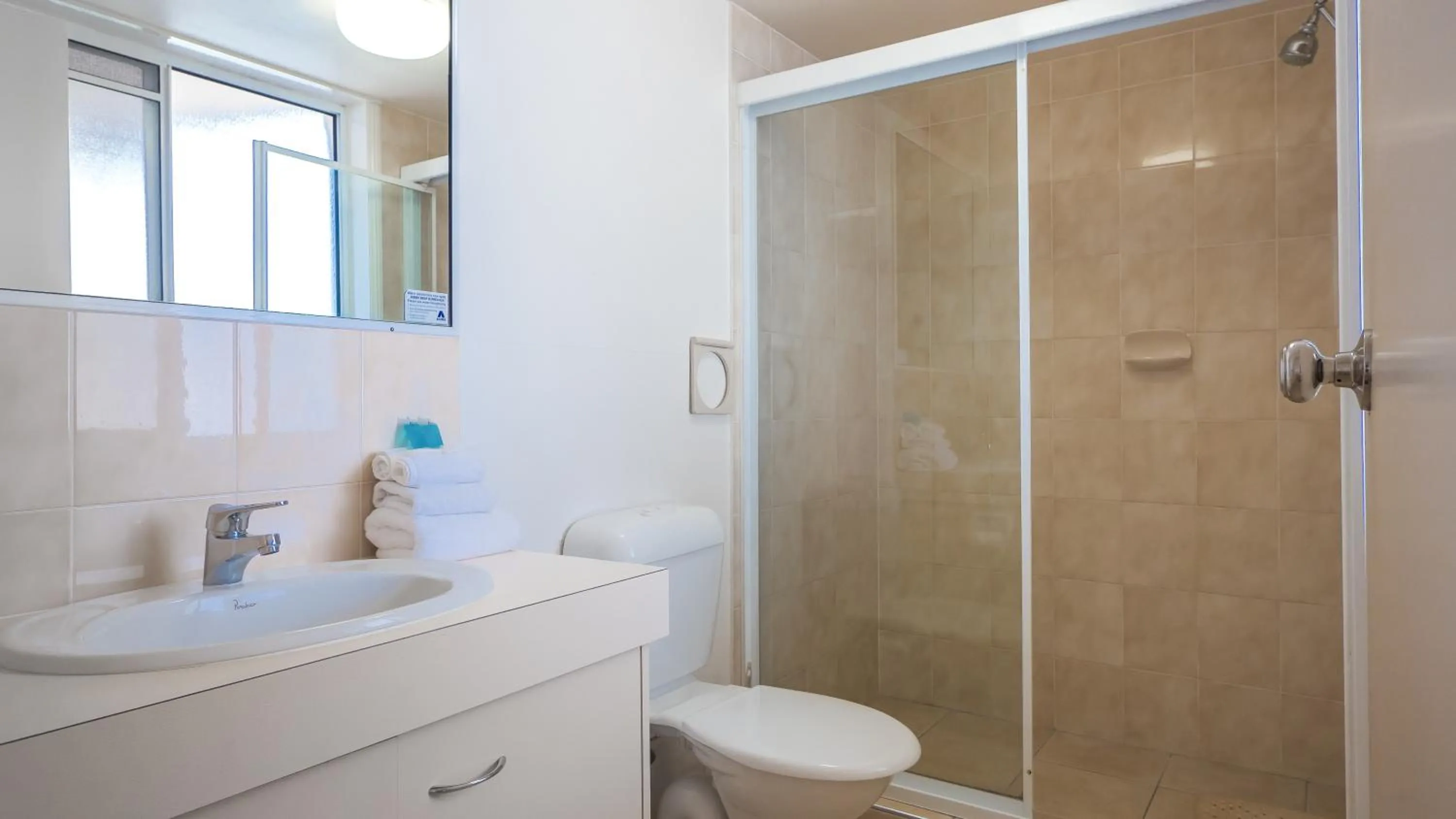 Bathroom in Jubilee Views Holiday Apartments