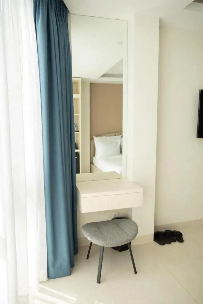 hair dresser, Bed in Ruby Hotel hair dresser, Bed in Ruby Hotel