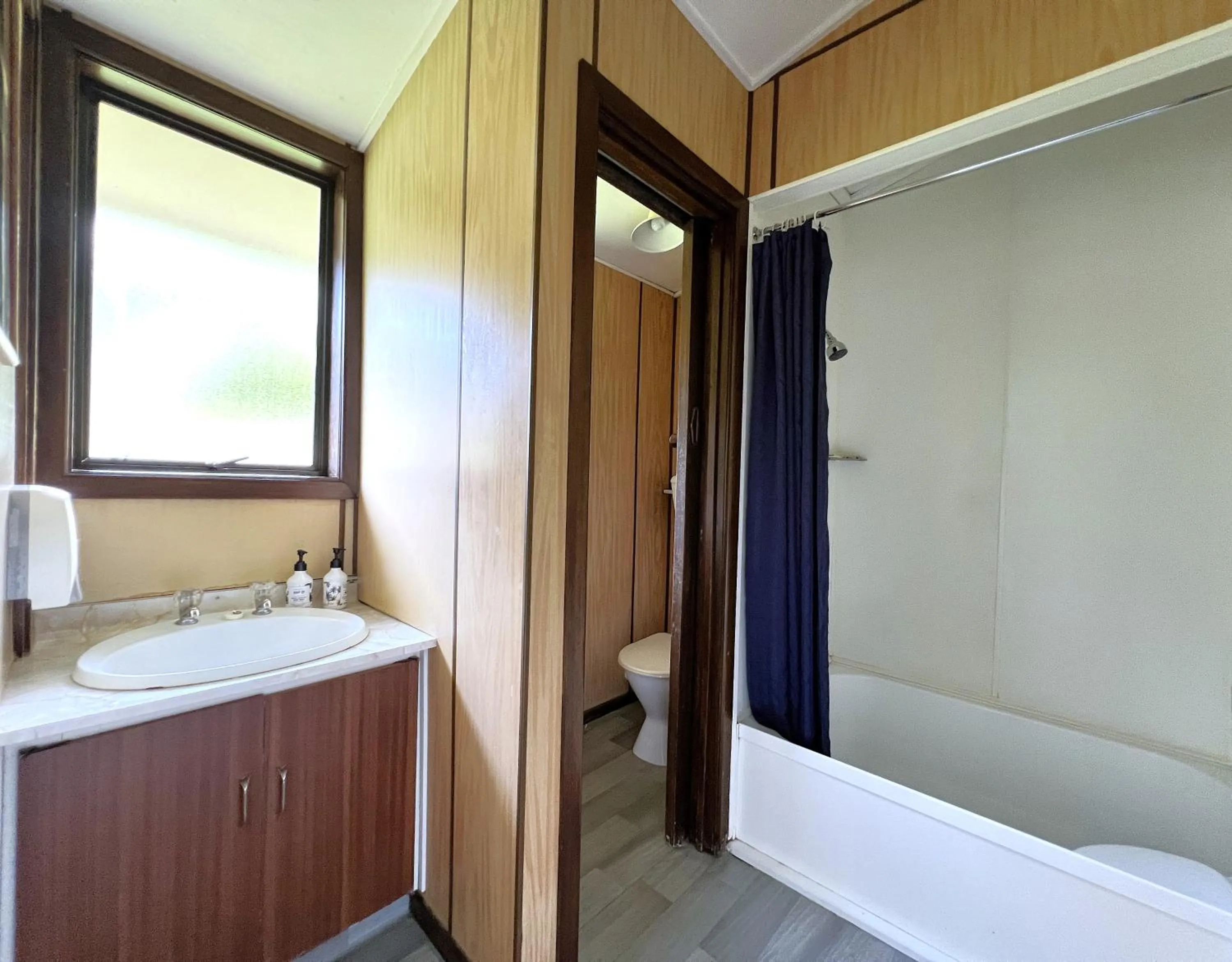 Bed in Mt Aspiring Holiday Park