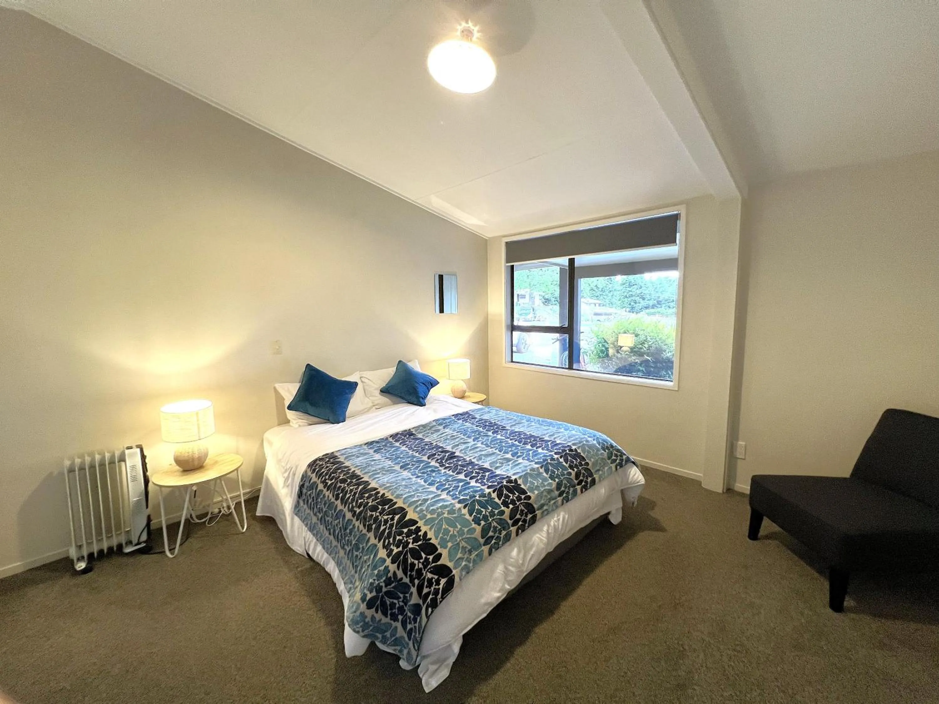 Bed in Mt Aspiring Holiday Park