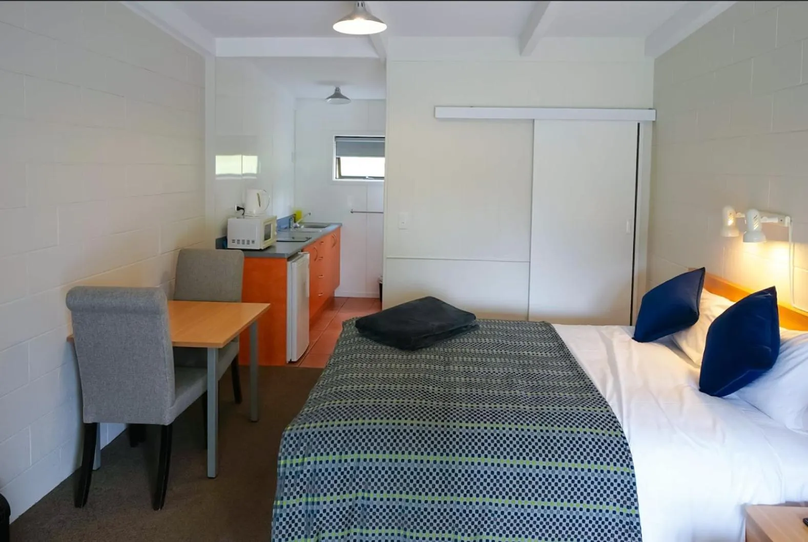 Bed in Mt Aspiring Holiday Park