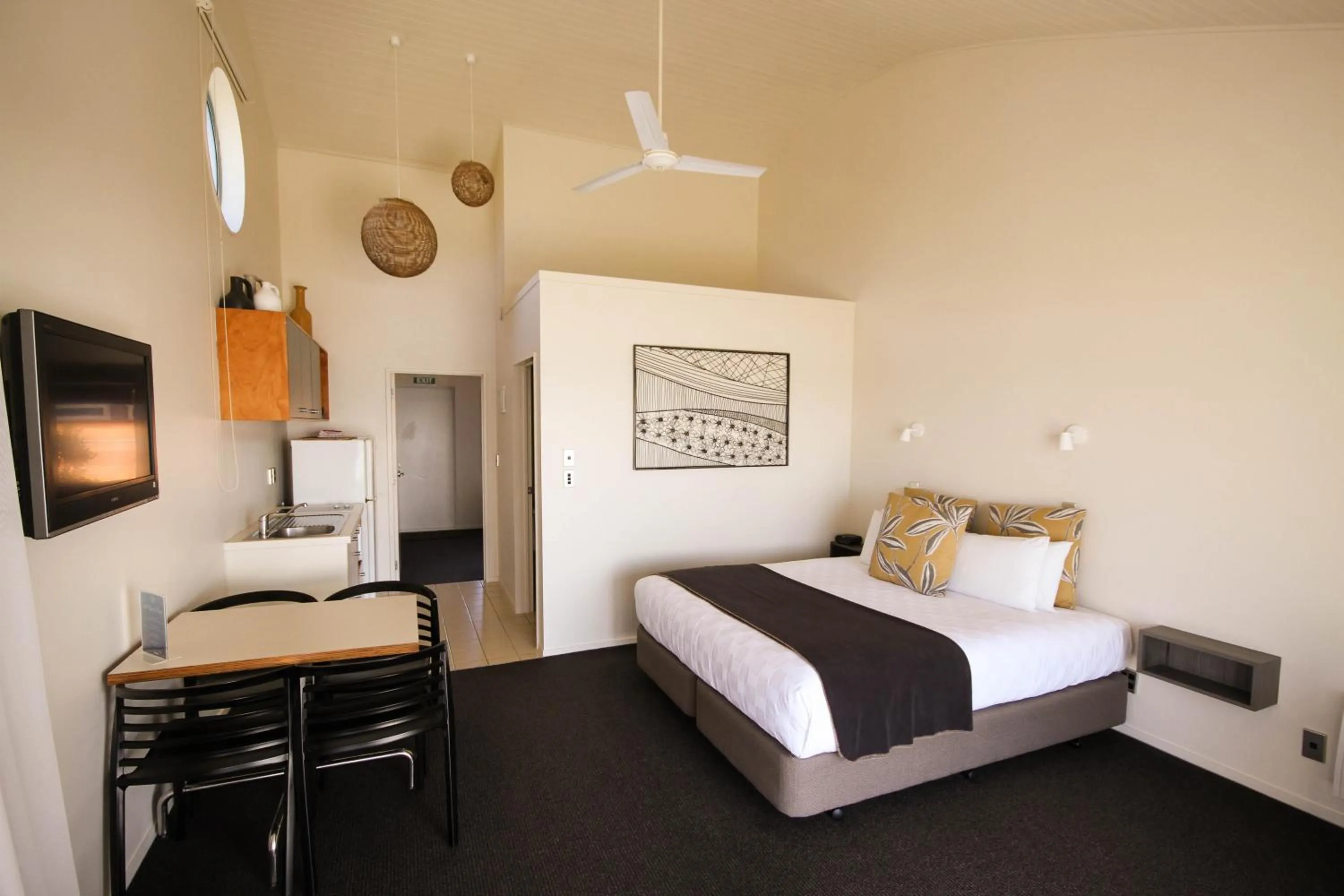 Photo of the whole room, Bed in Tasman Holiday Parks - Papamoa Beach
