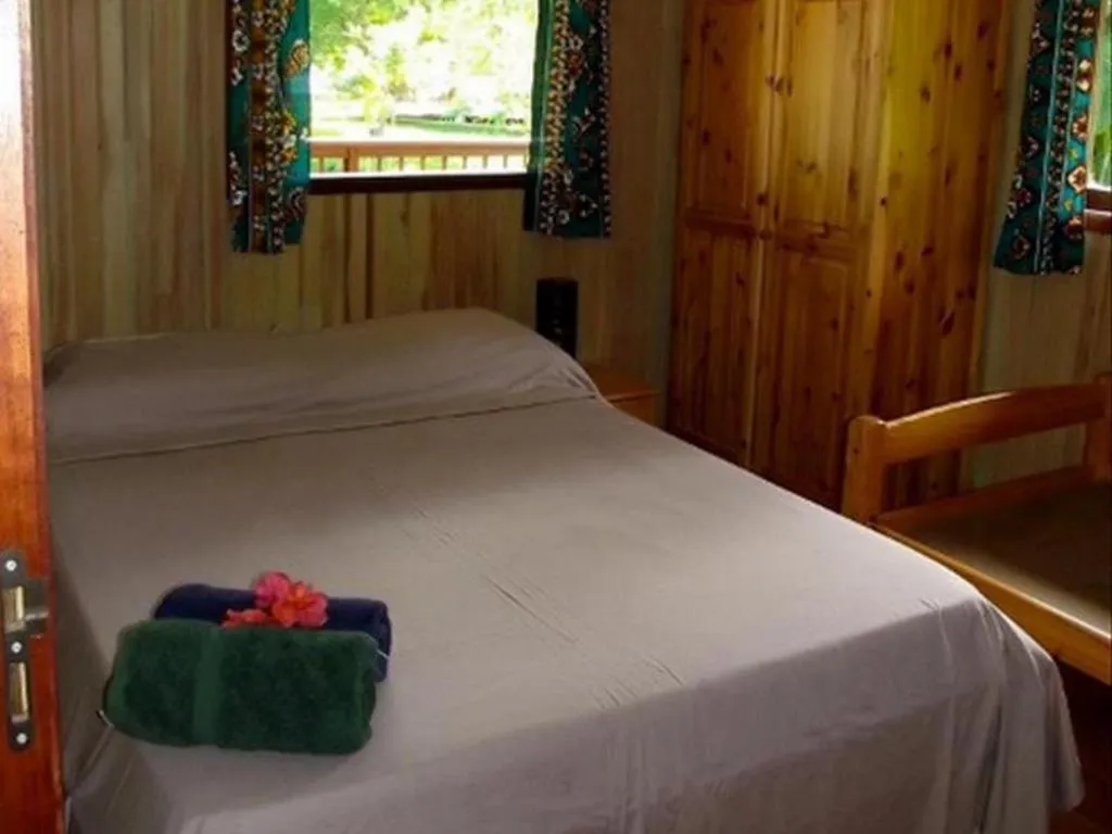 Bed in Vaianae Lodge