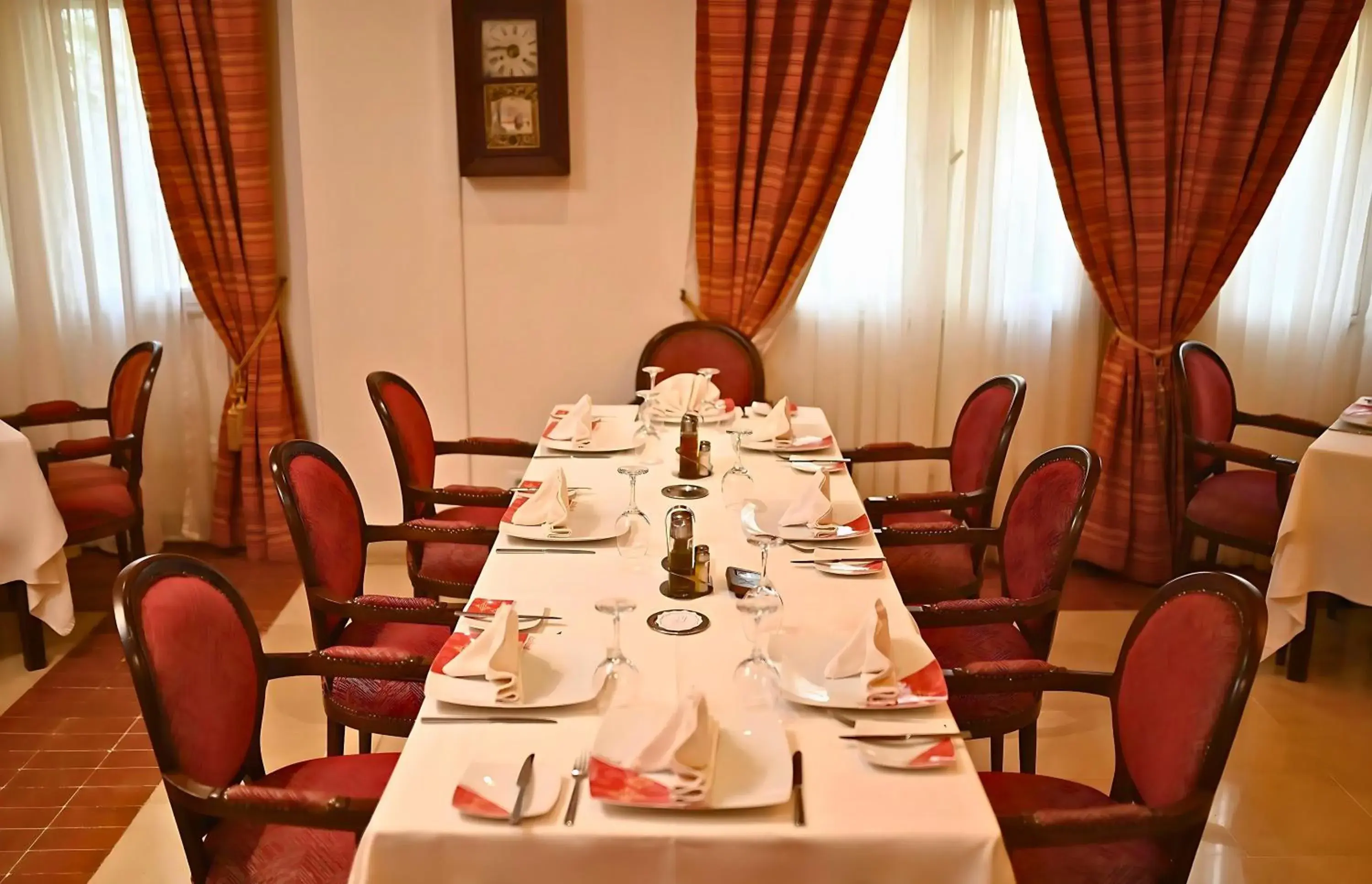 Restaurant/places to eat in Borj Dhiafa Restaurant/places to eat in Borj Dhiafa