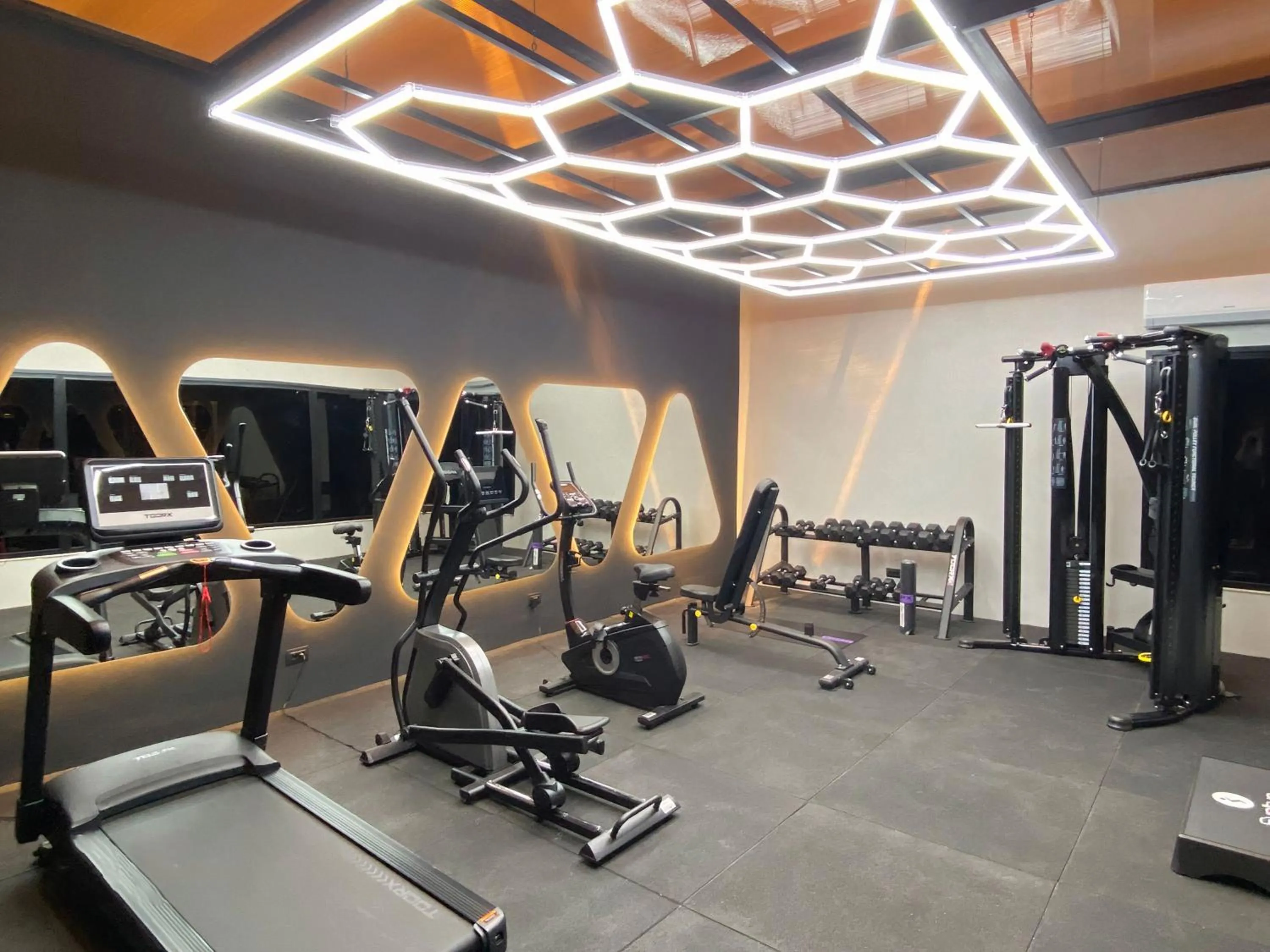 Fitness centre/facilities in Borj Dhiafa