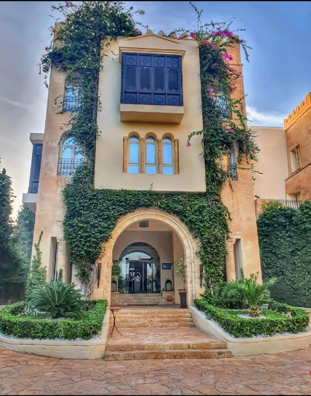 Property building in Borj Dhiafa