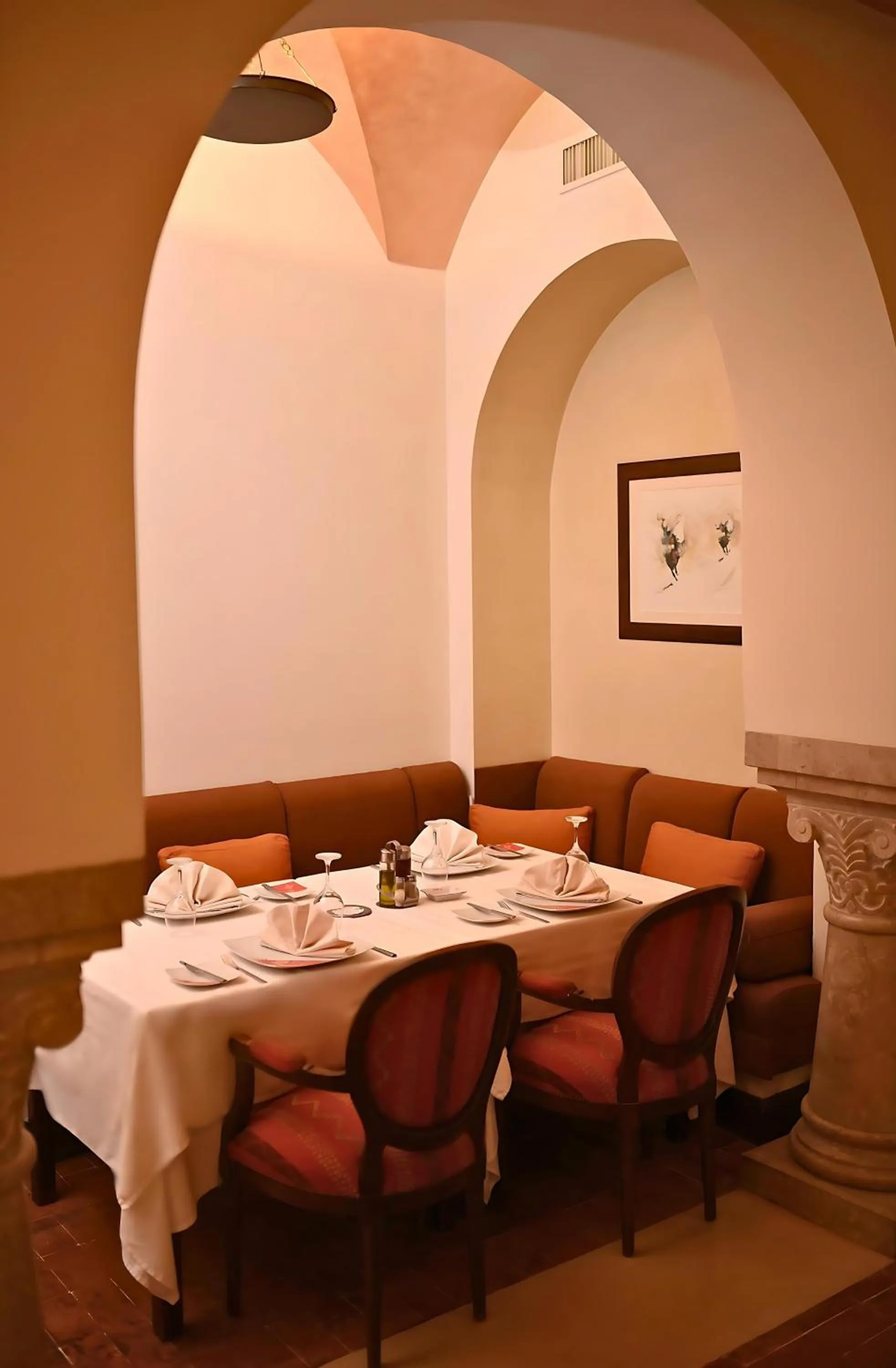 Restaurant/places to eat in Borj Dhiafa